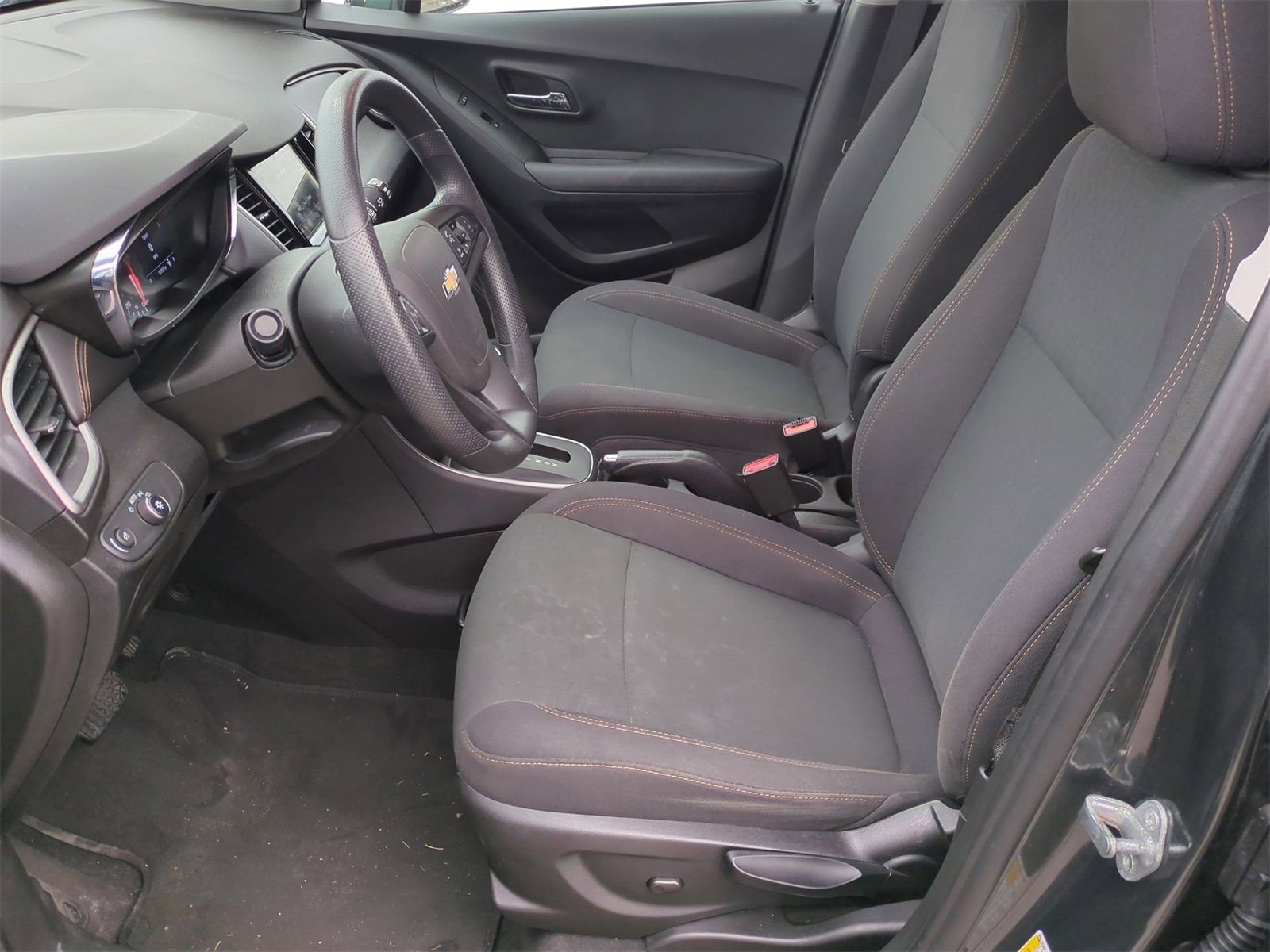 Thumbnail: 2019 Chevrolet Trax - 16