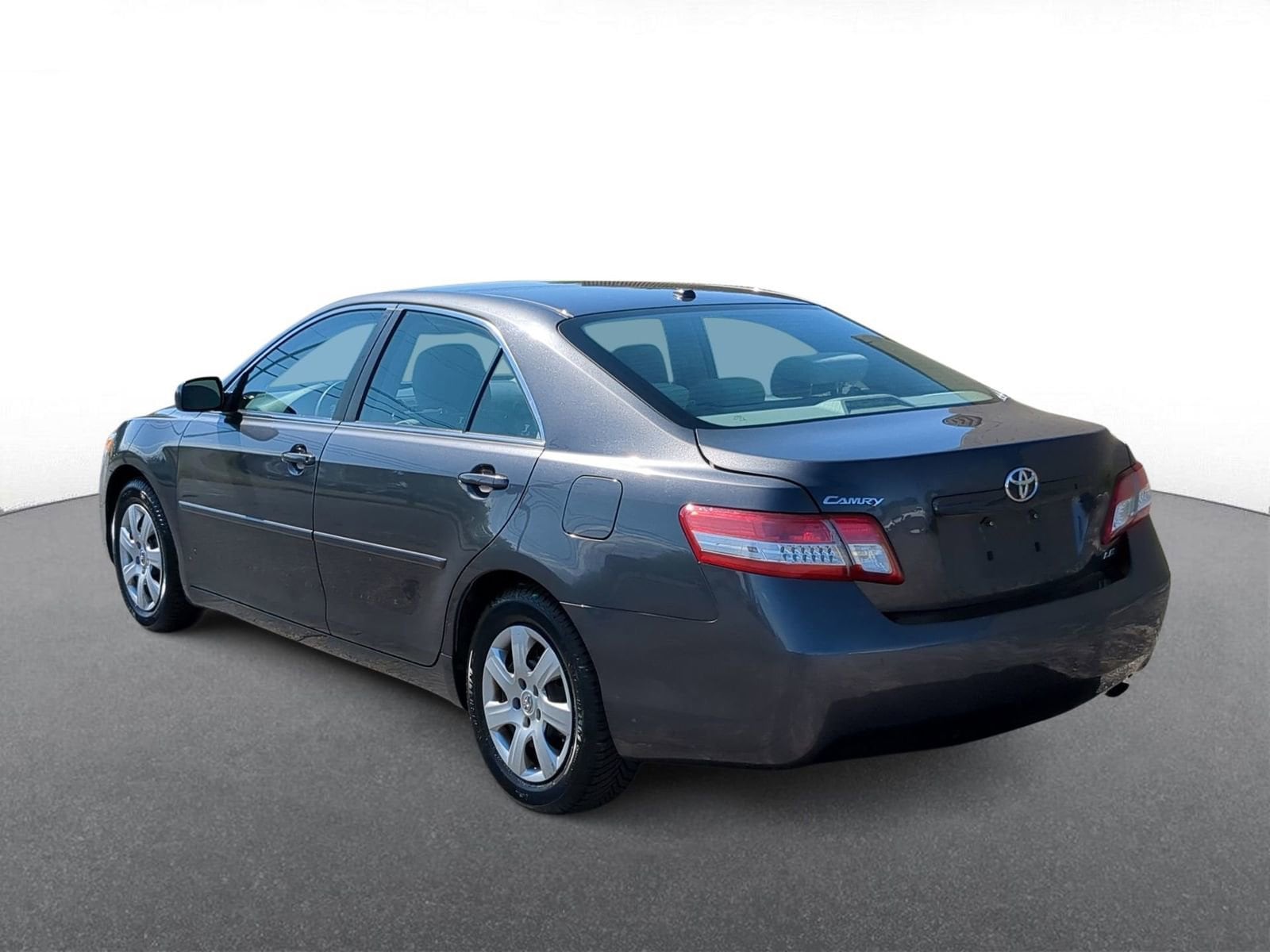 Thumbnail: 2010 Toyota Camry - 6