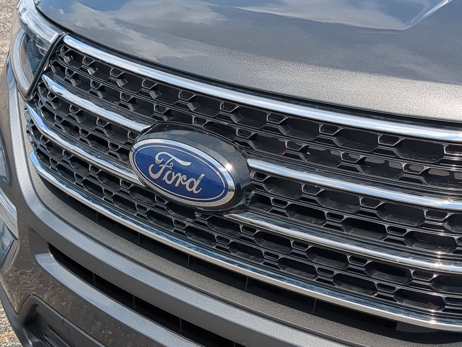 Thumbnail: 2020 Ford Explorer - 12