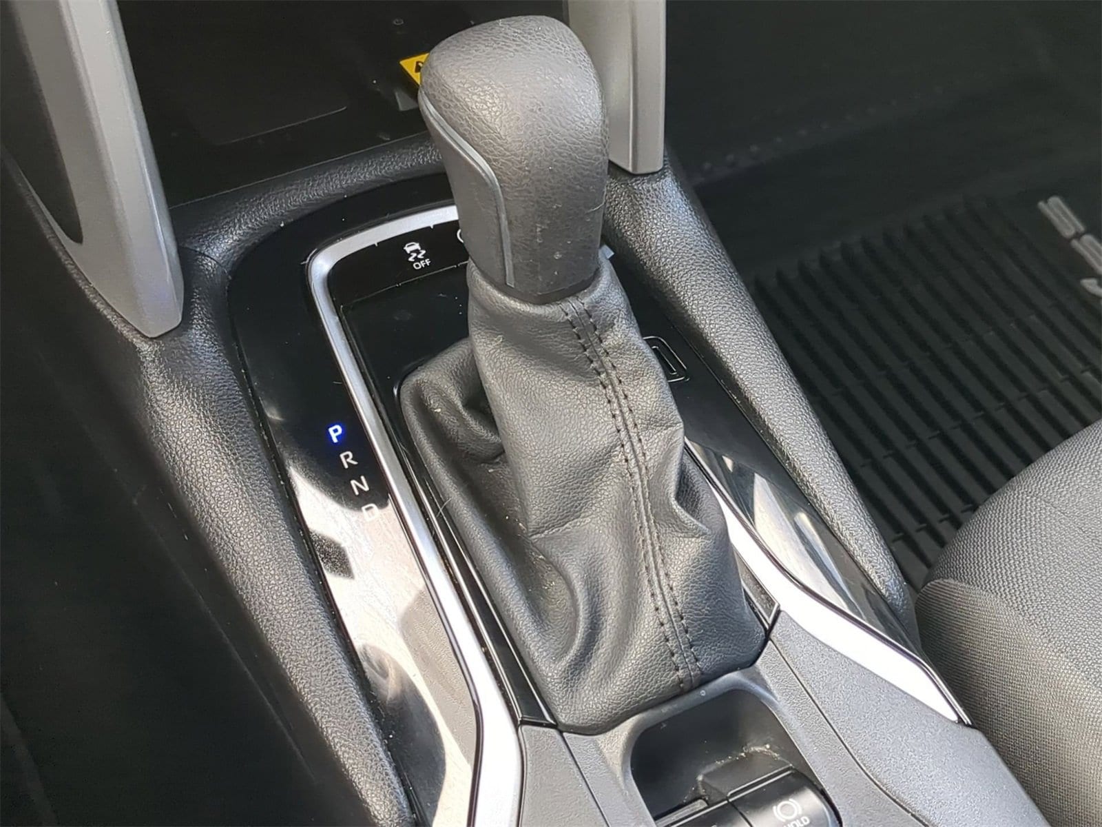 Thumbnail: 2023 Toyota Corolla Cross - 37