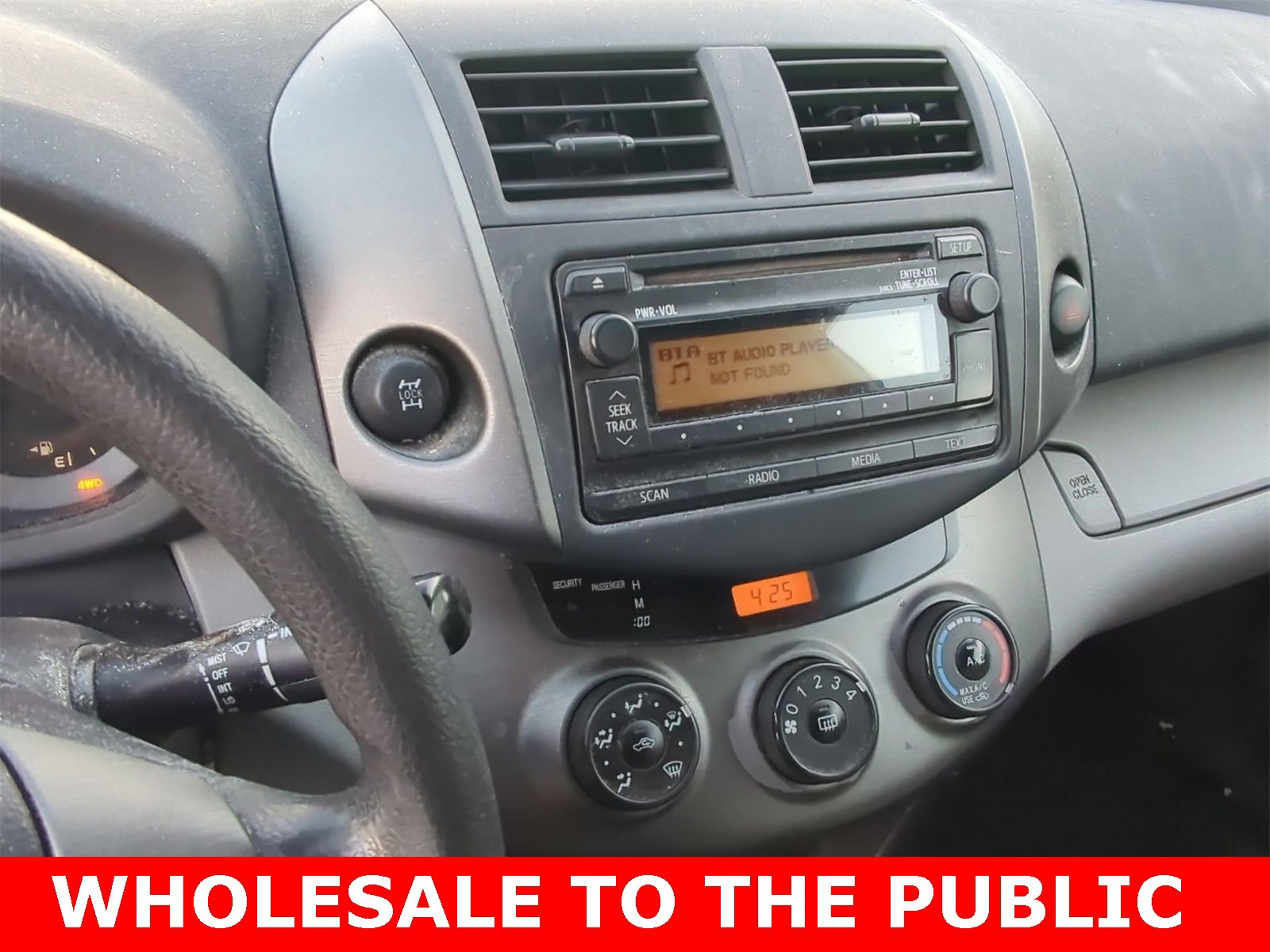 Thumbnail: 2012 Toyota RAV4 - 27