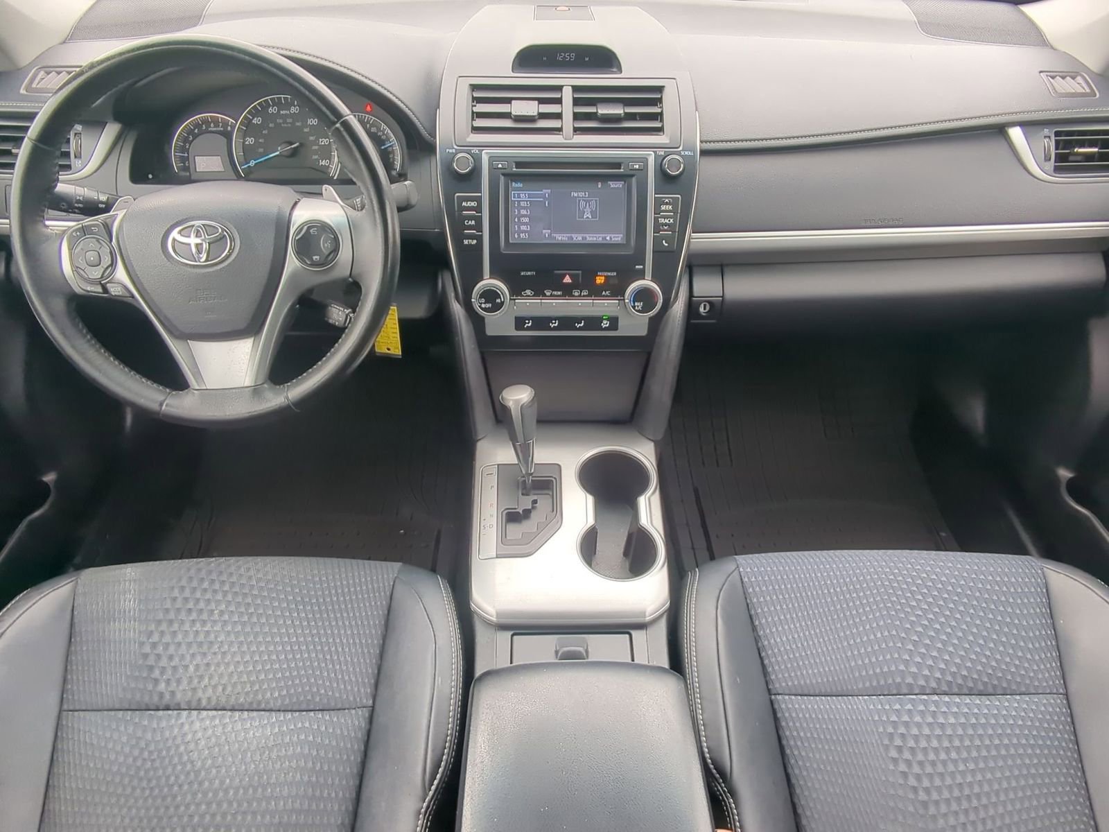 Thumbnail: 2014 Toyota Camry - 15