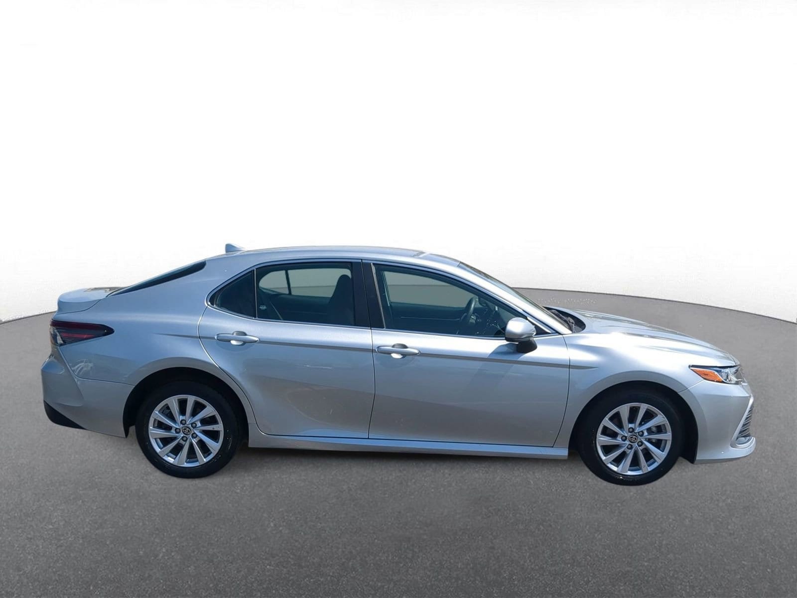 Thumbnail: 2023 Toyota Camry - 9