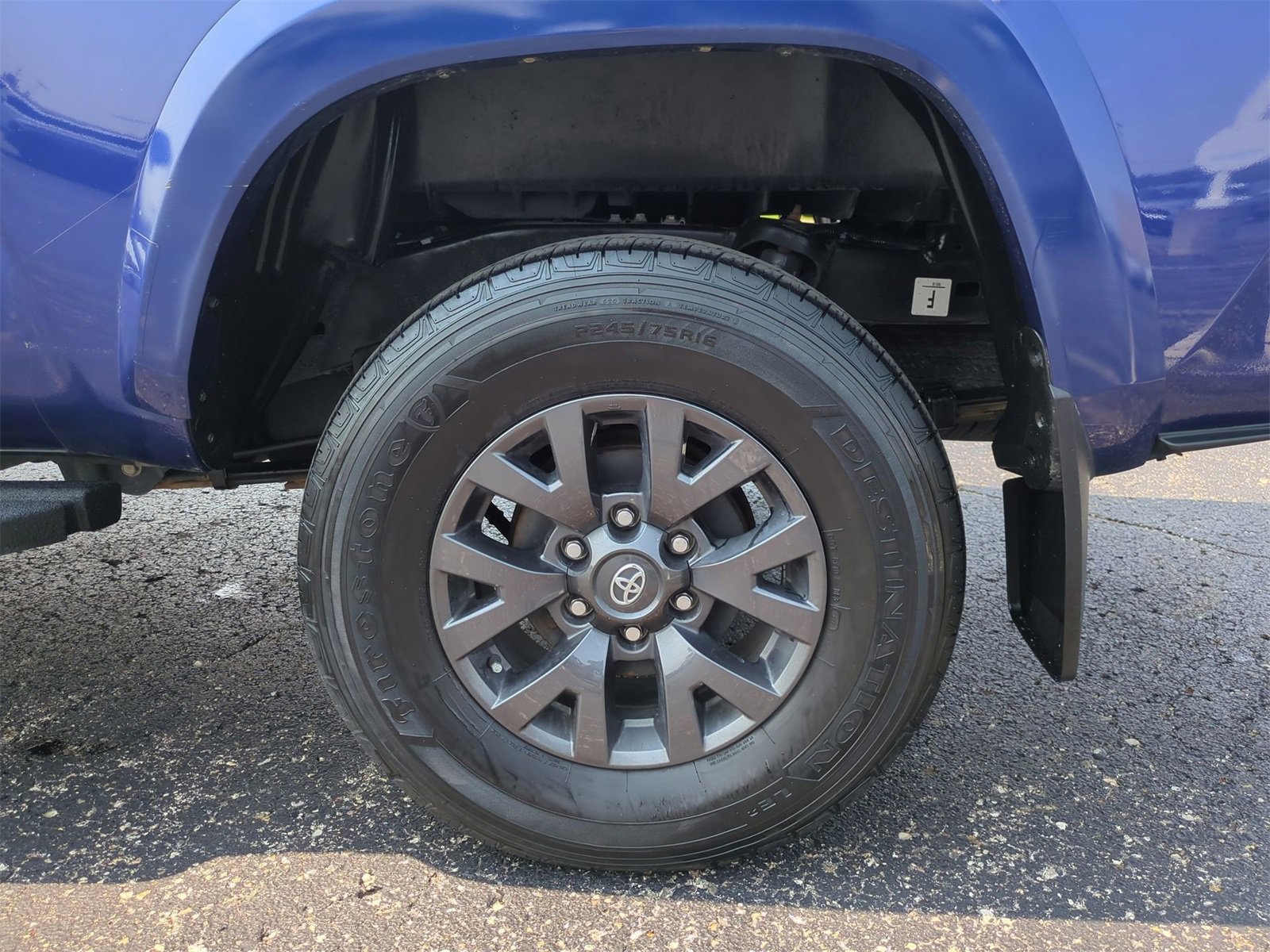 Thumbnail: 2022 Toyota Tacoma - 13