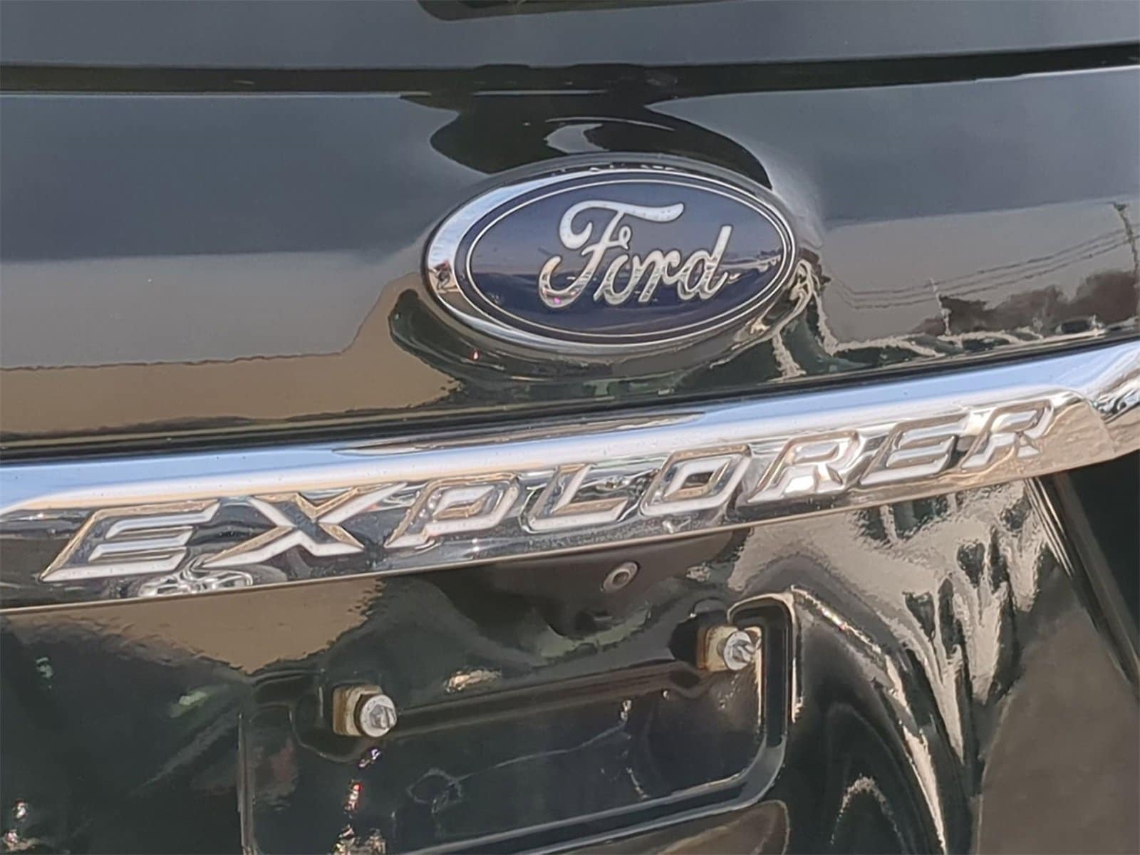 Thumbnail: 2017 Ford Explorer - 20