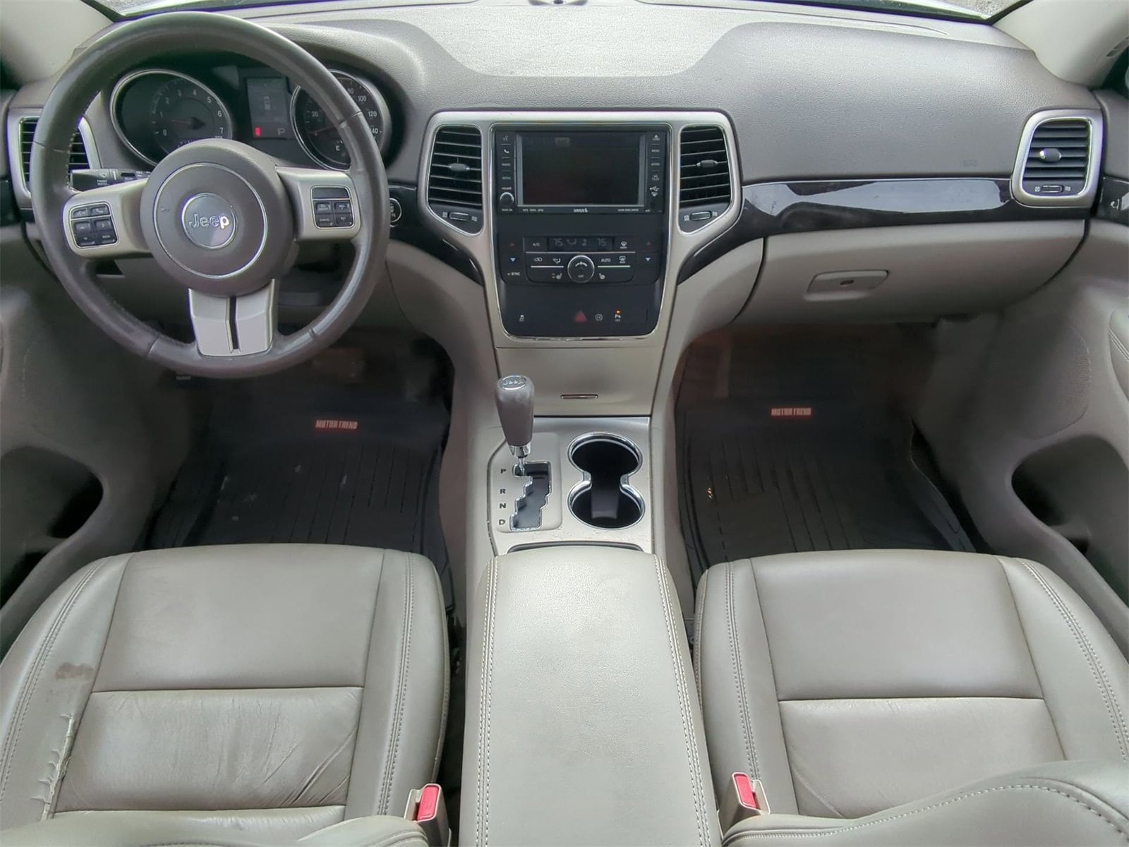 Thumbnail: 2011 Jeep Grand Cherokee - 22