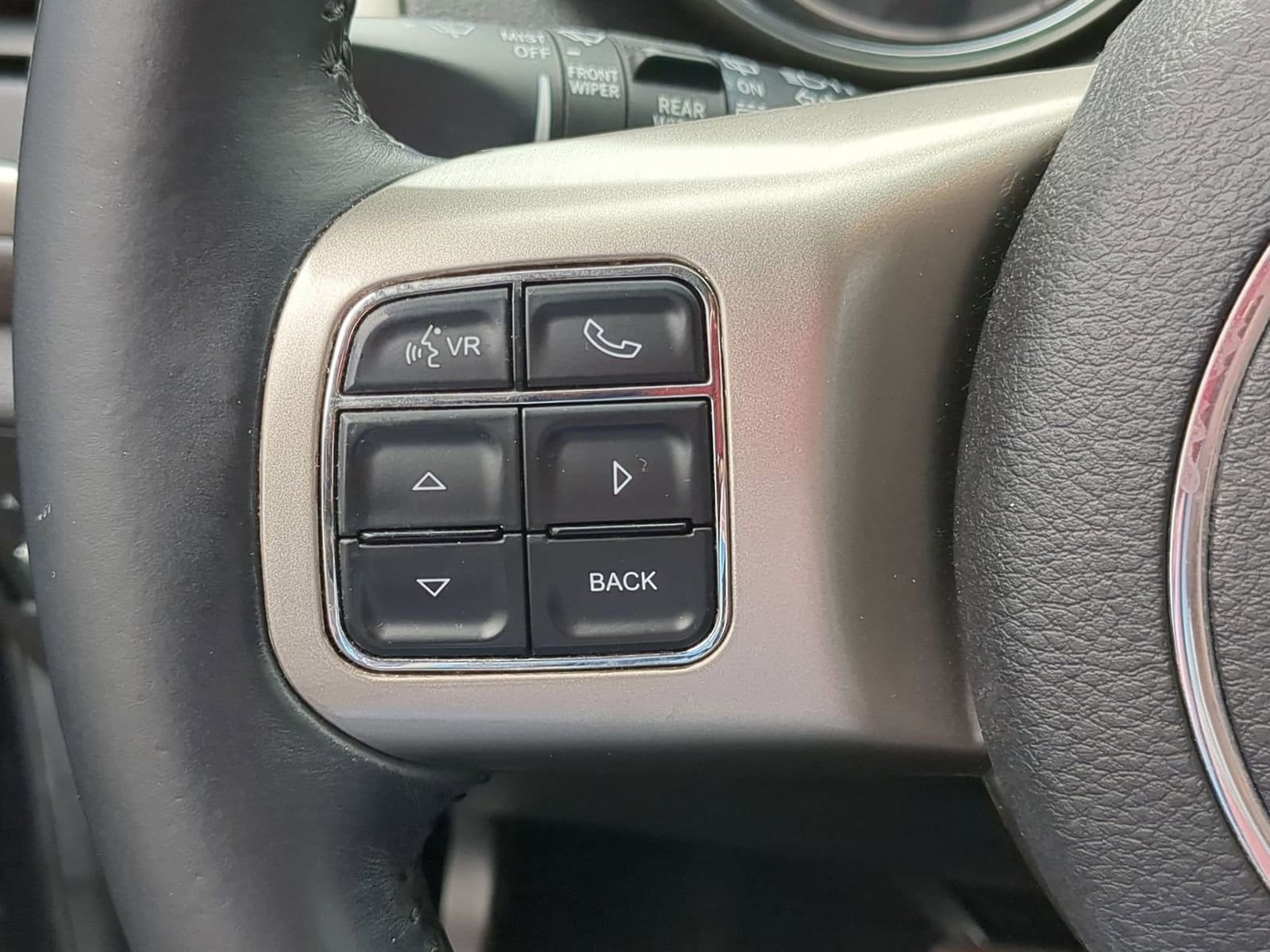 Thumbnail: 2013 Jeep Grand Cherokee - 23