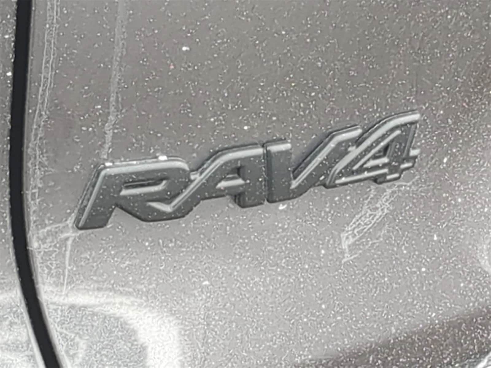 Thumbnail: 2019 Toyota RAV4 - 20