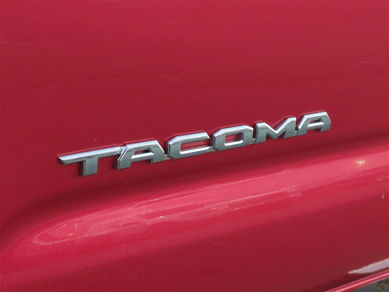 Thumbnail: 2018 Toyota Tacoma - 13
