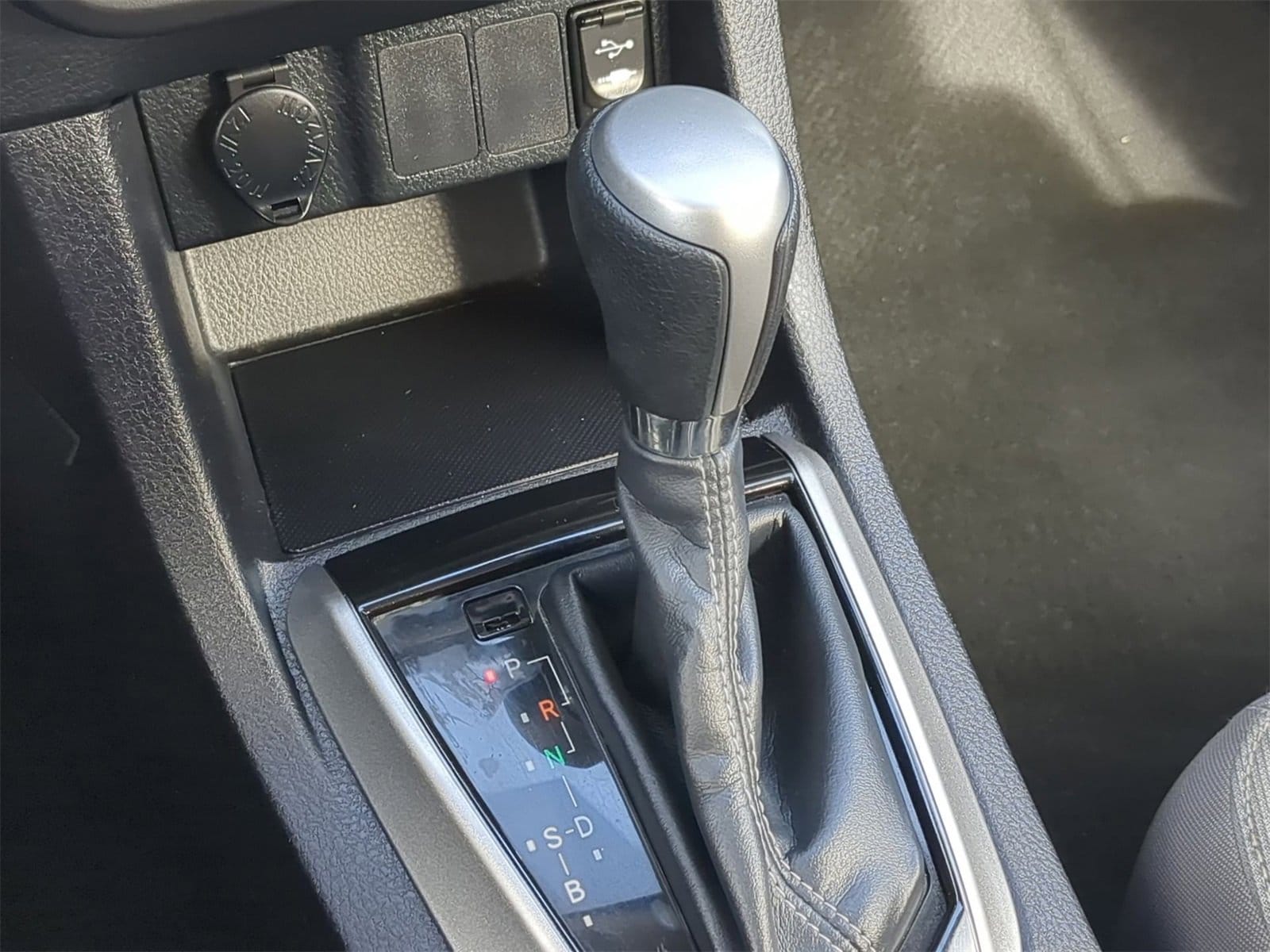 Thumbnail: 2014 Toyota Corolla - 36