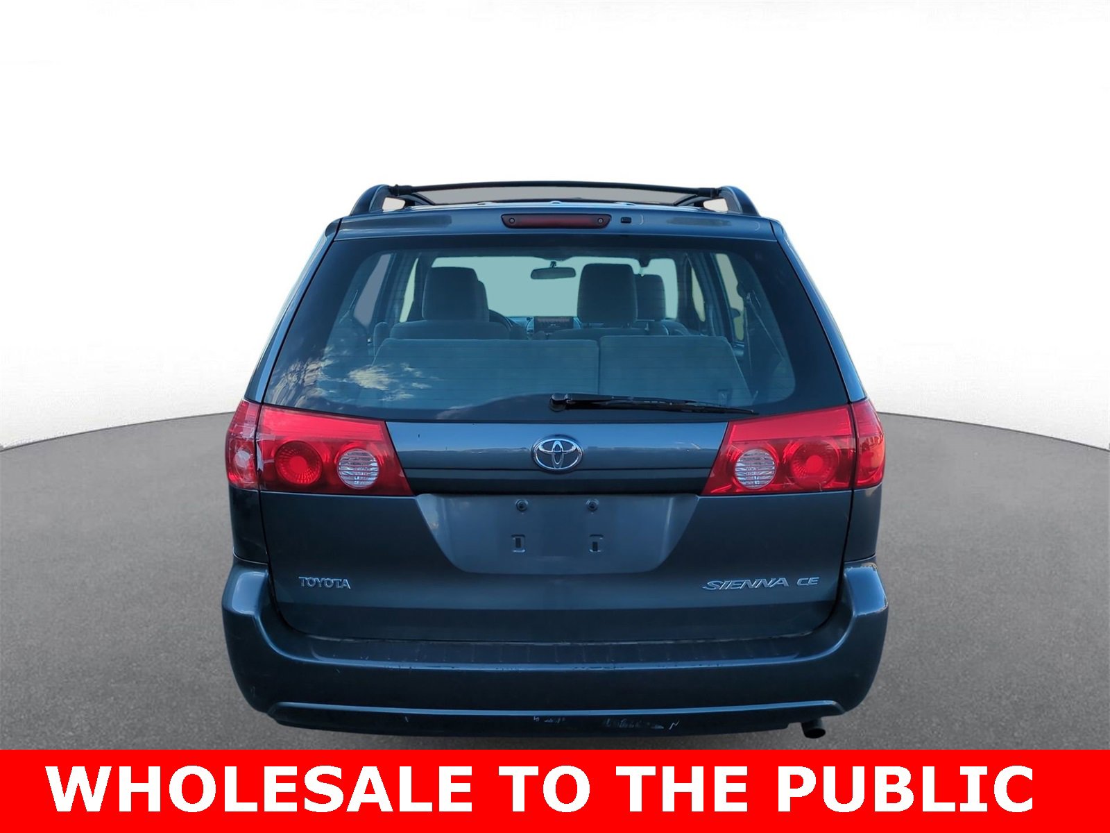 Thumbnail: 2010 Toyota Sienna - 7