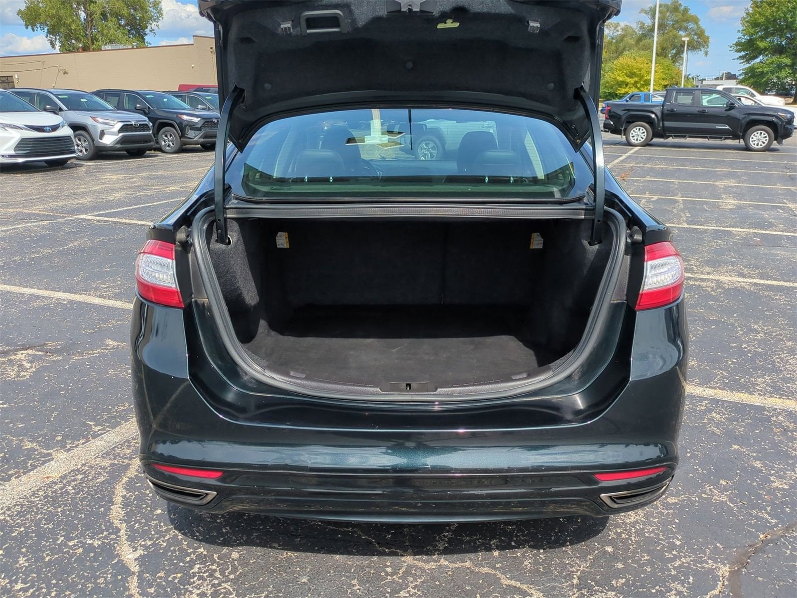 Thumbnail: 2014 Ford Fusion - 31