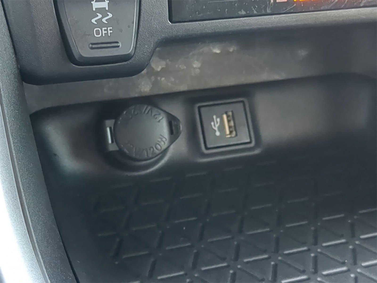 Thumbnail: 2023 Toyota RAV4 - 36