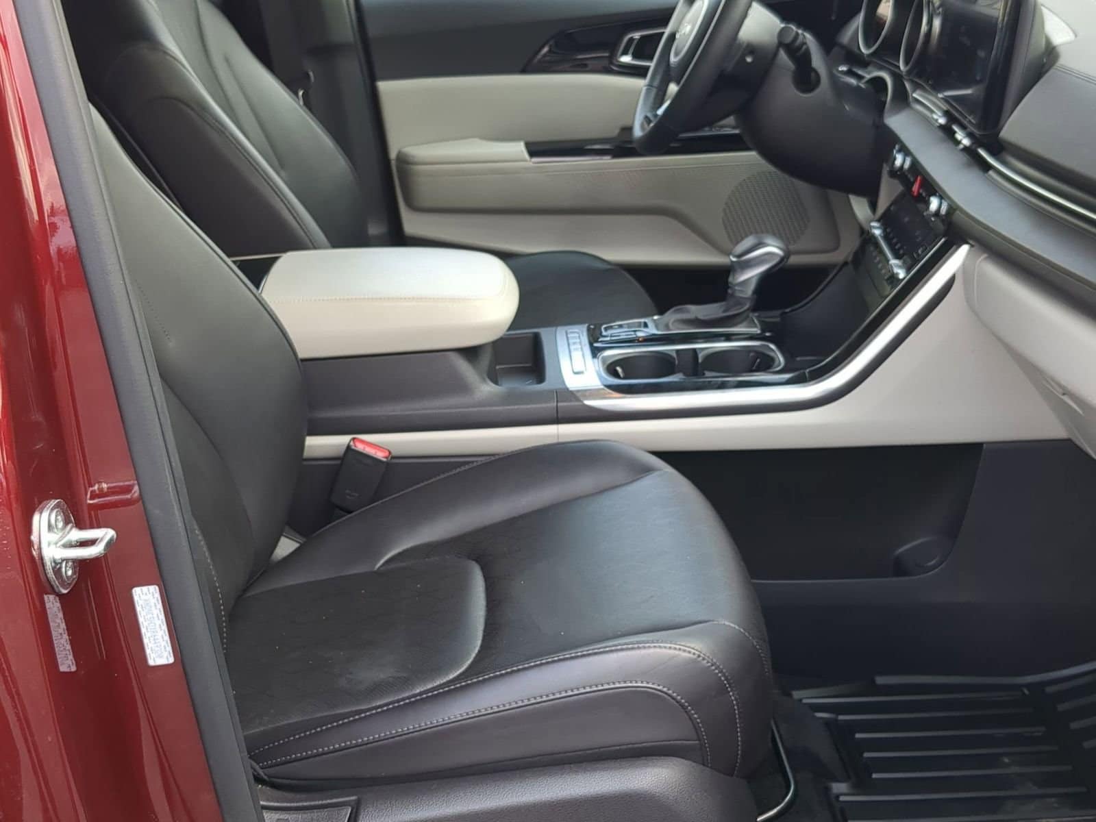 Thumbnail: 2024 Kia Carnival - 20