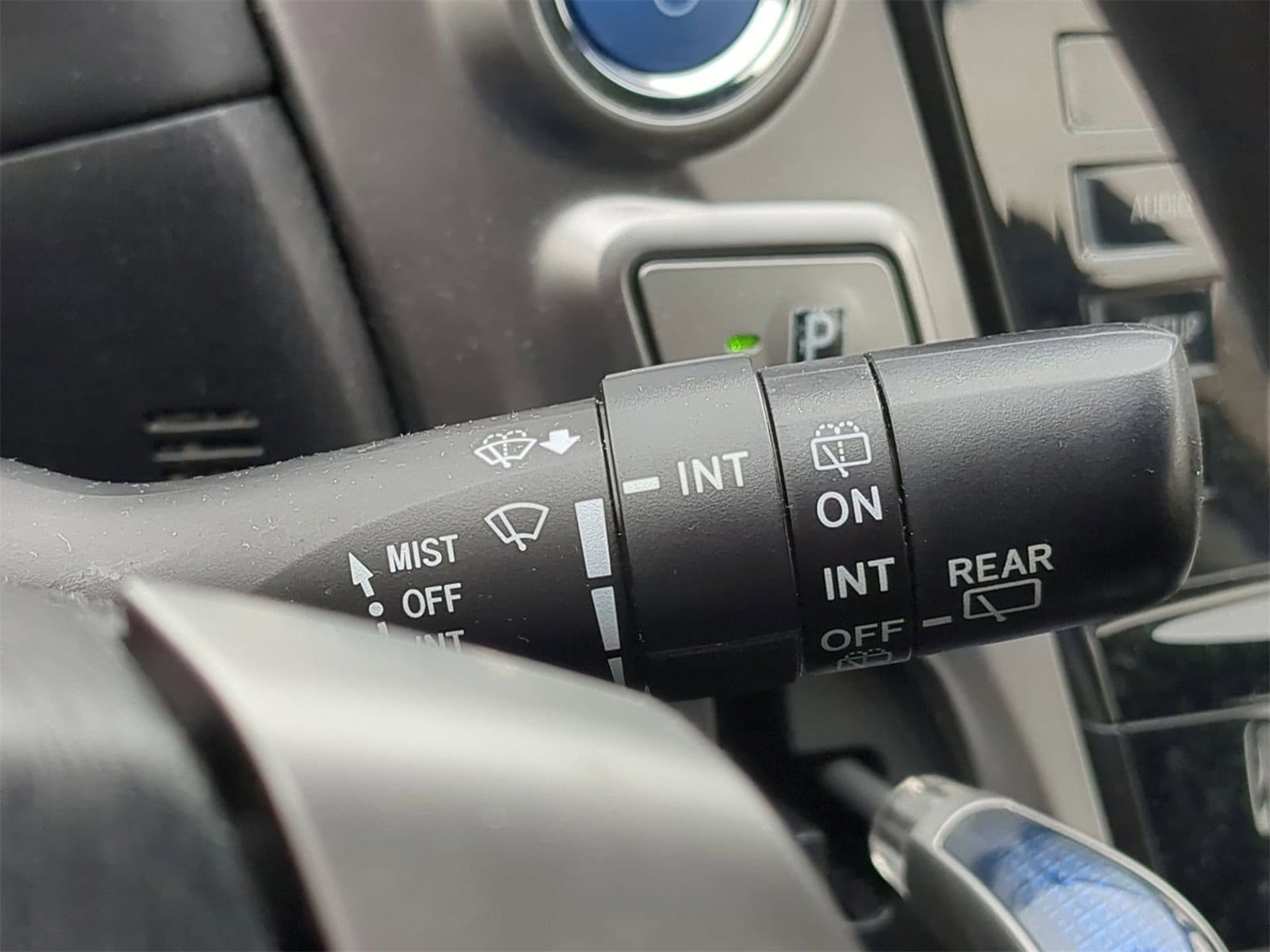 Thumbnail: 2017 Toyota Prius v - 25