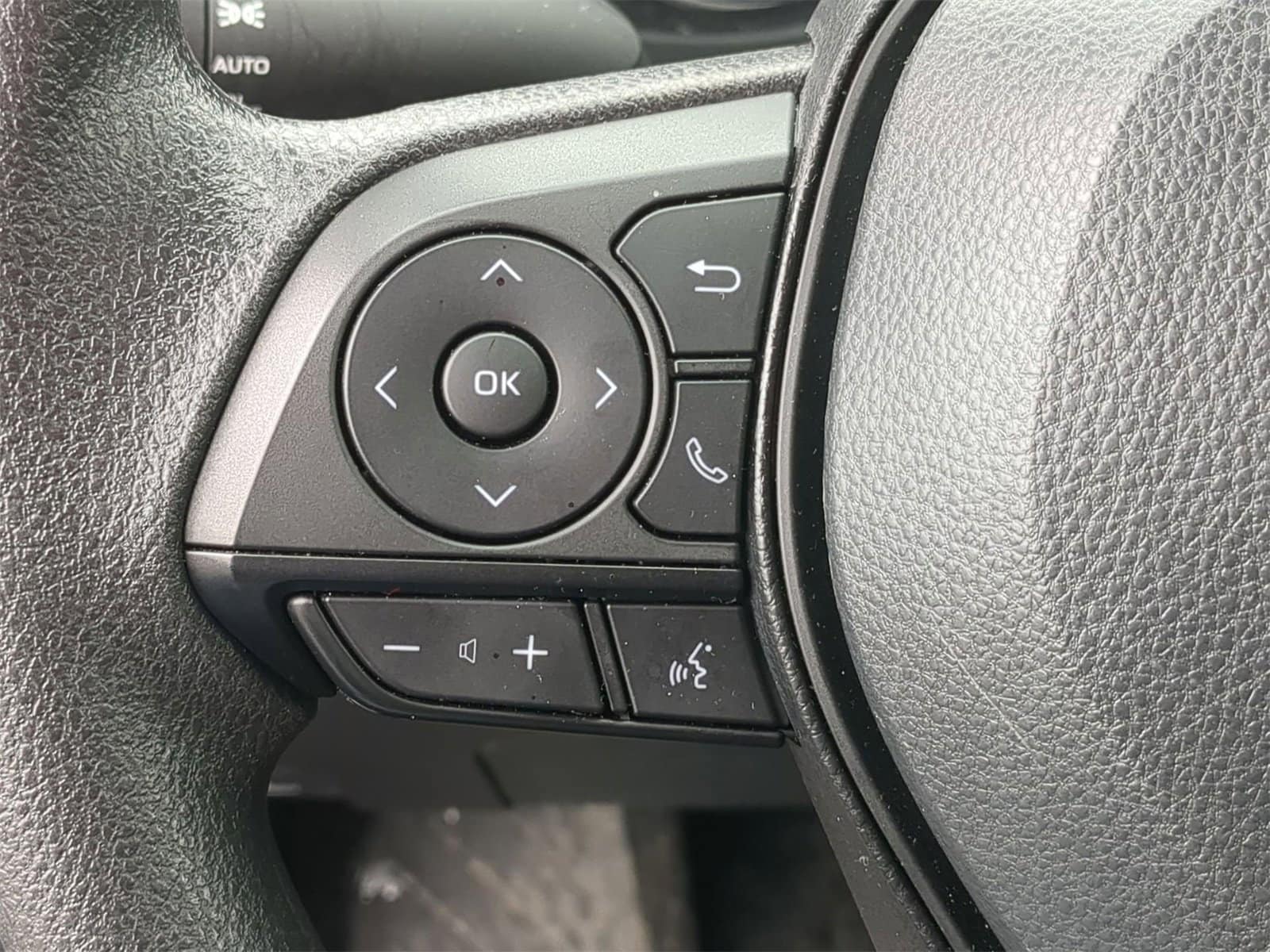 Thumbnail: 2025 Toyota RAV4 - 30