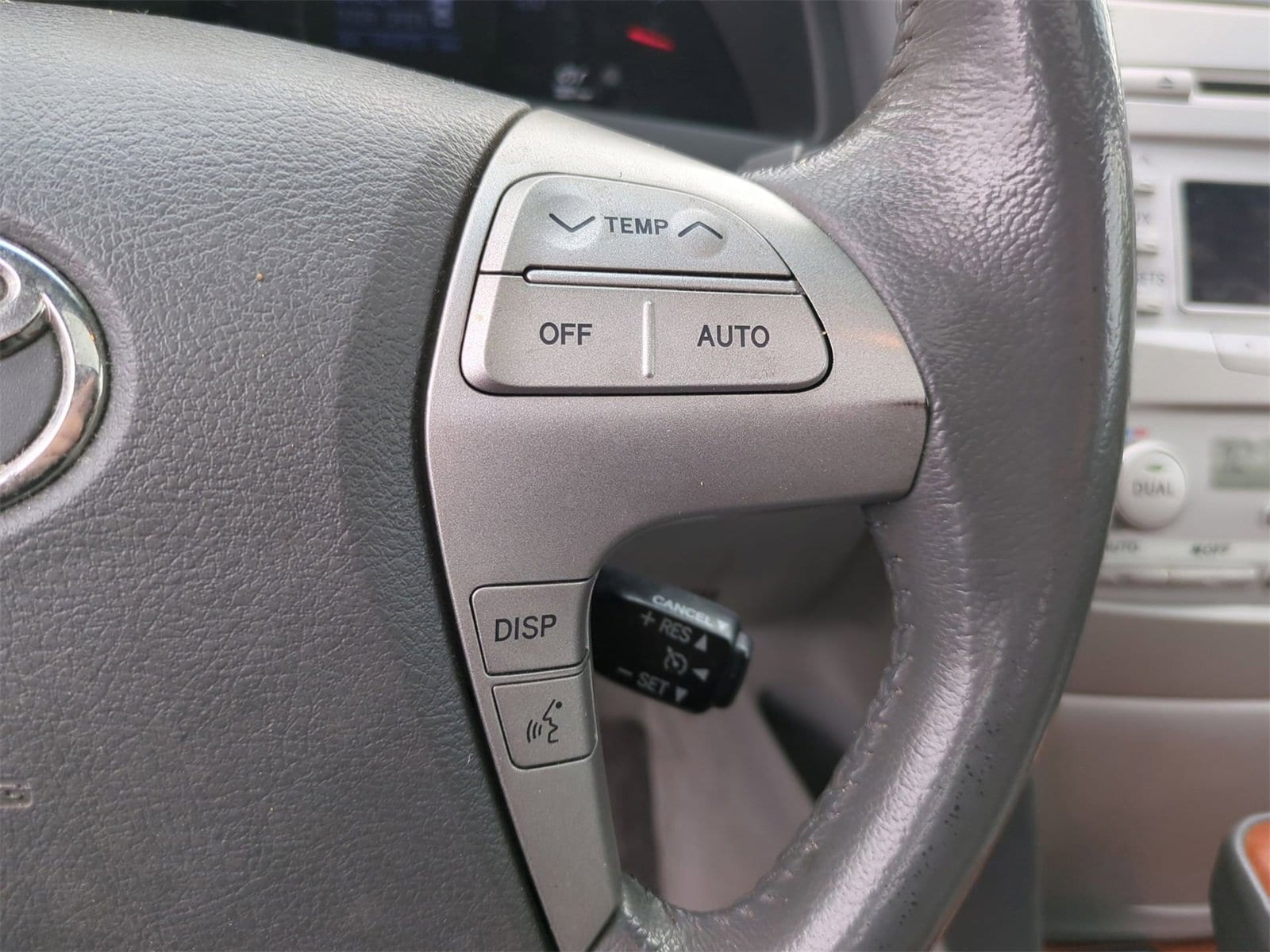 Thumbnail: 2010 Toyota Camry - 25