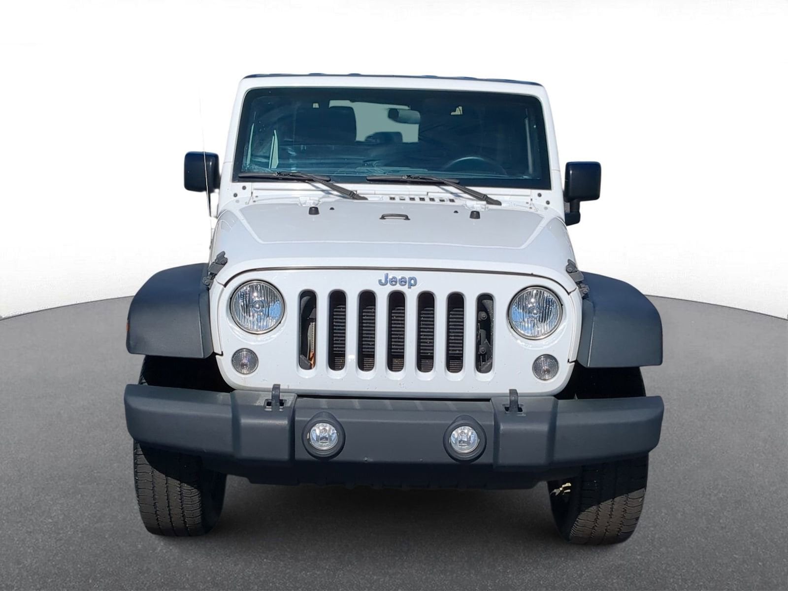 Thumbnail: 2015 Jeep Wrangler - 3