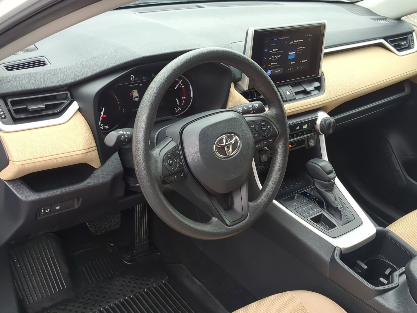 Thumbnail: 2025 Toyota RAV4 - 10