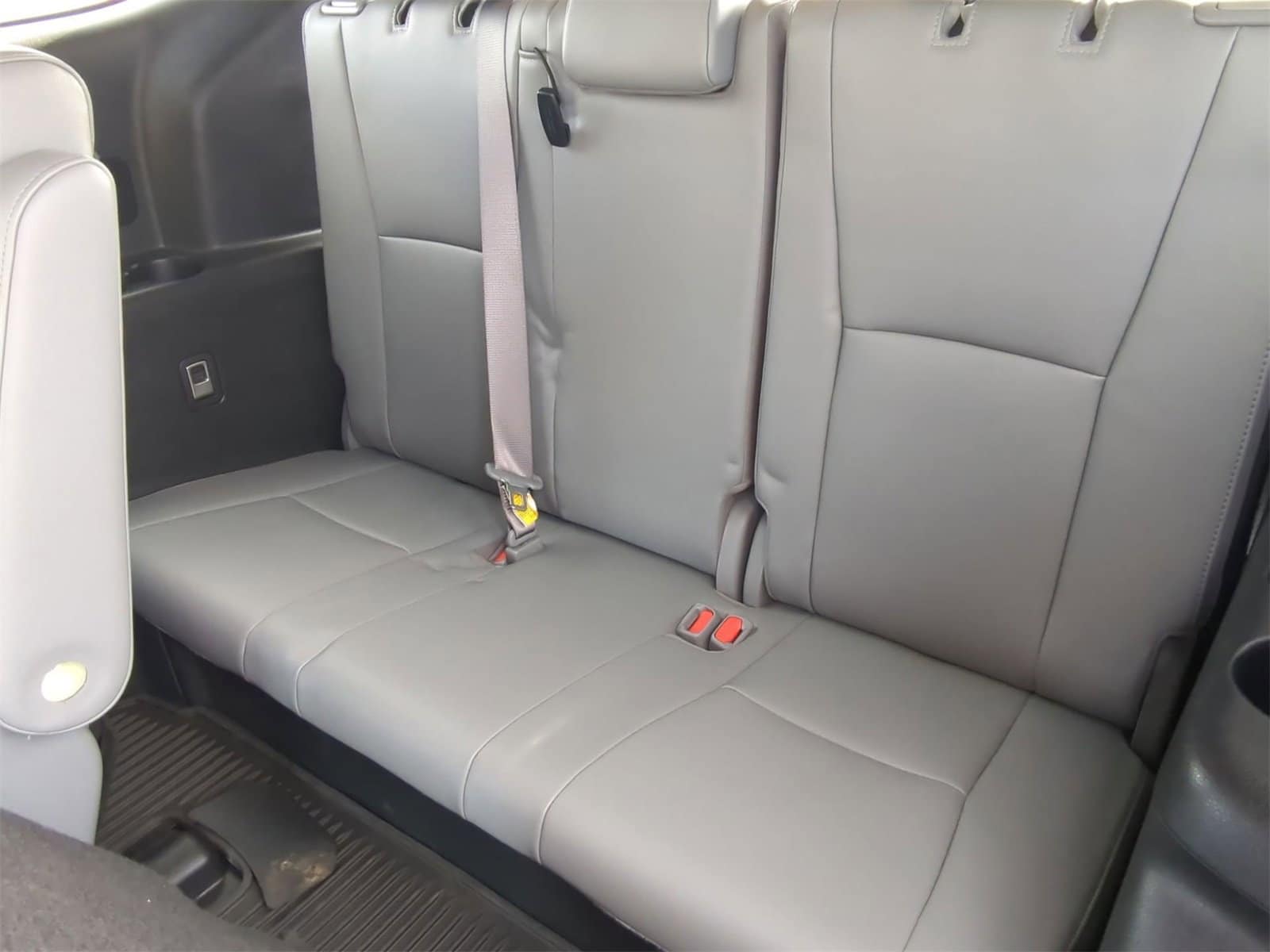 Thumbnail: 2023 Toyota Highlander - 28