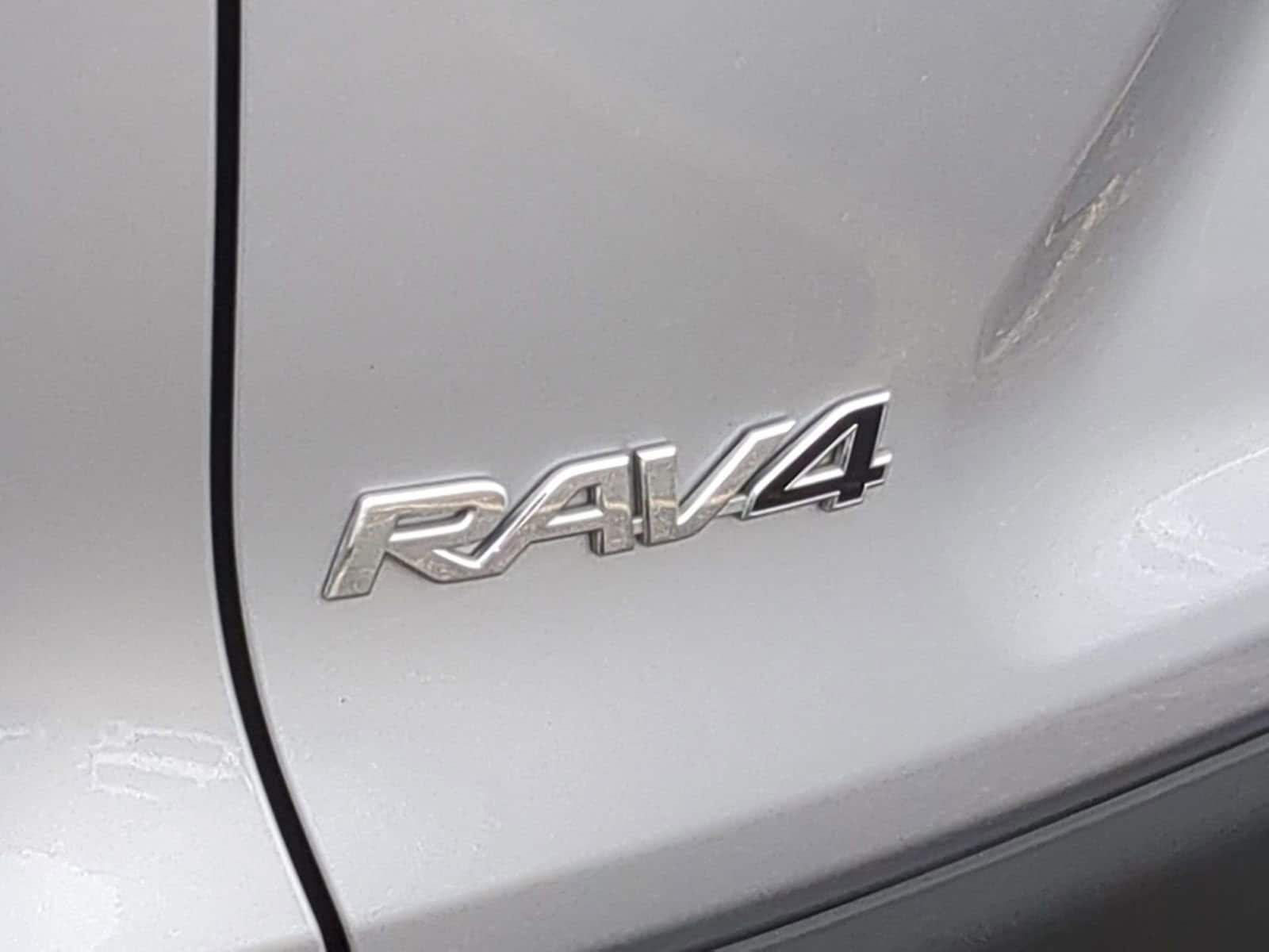 Thumbnail: 2021 Toyota RAV4 - 13