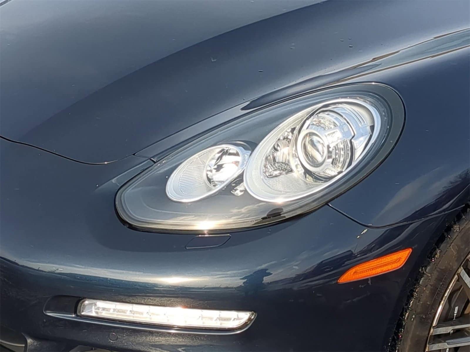 Thumbnail: 2015 Porsche Panamera - 11