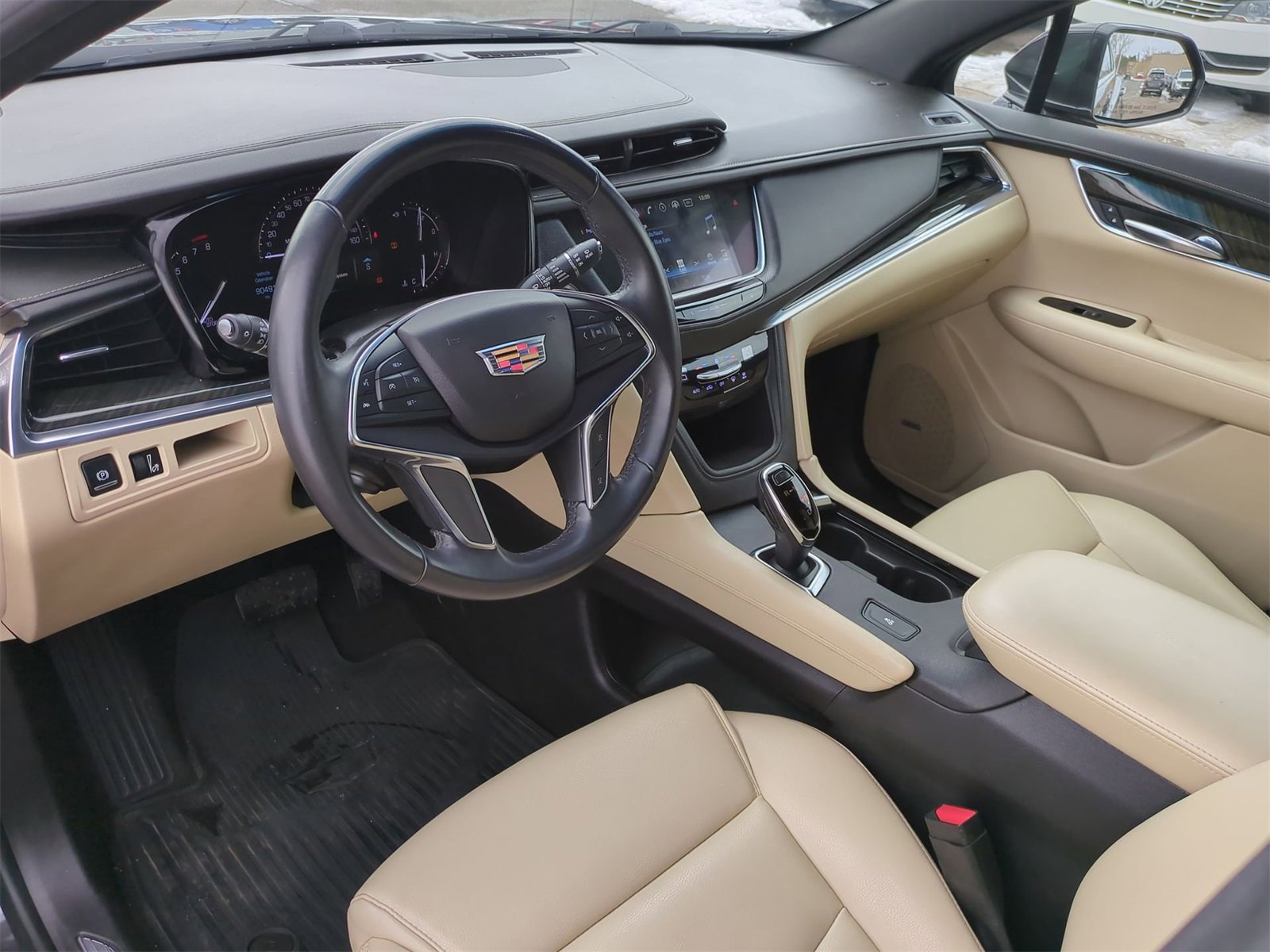 Thumbnail: 2018 Cadillac XT5 - 10