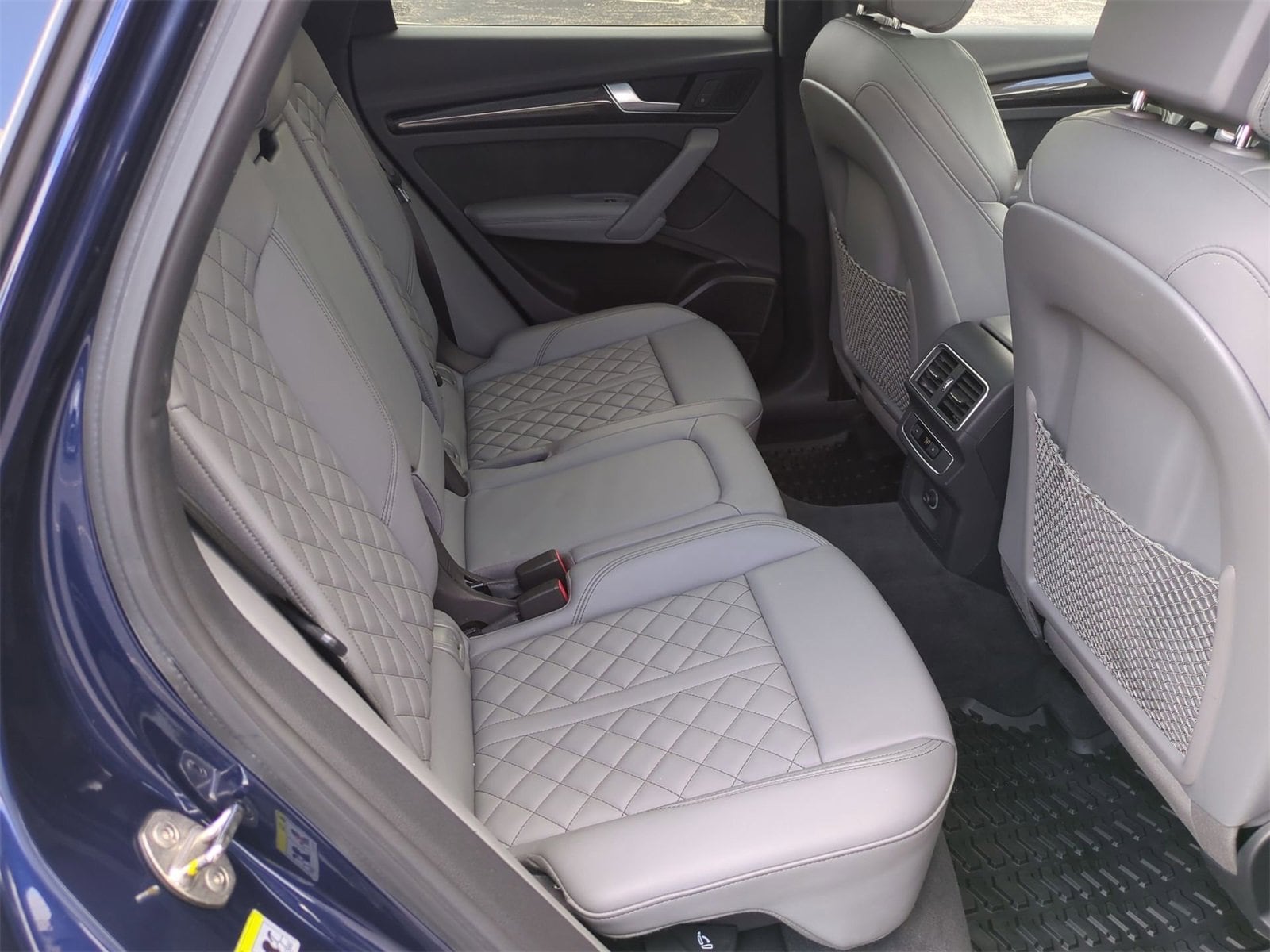 Thumbnail: 2018 Audi SQ5 - 21