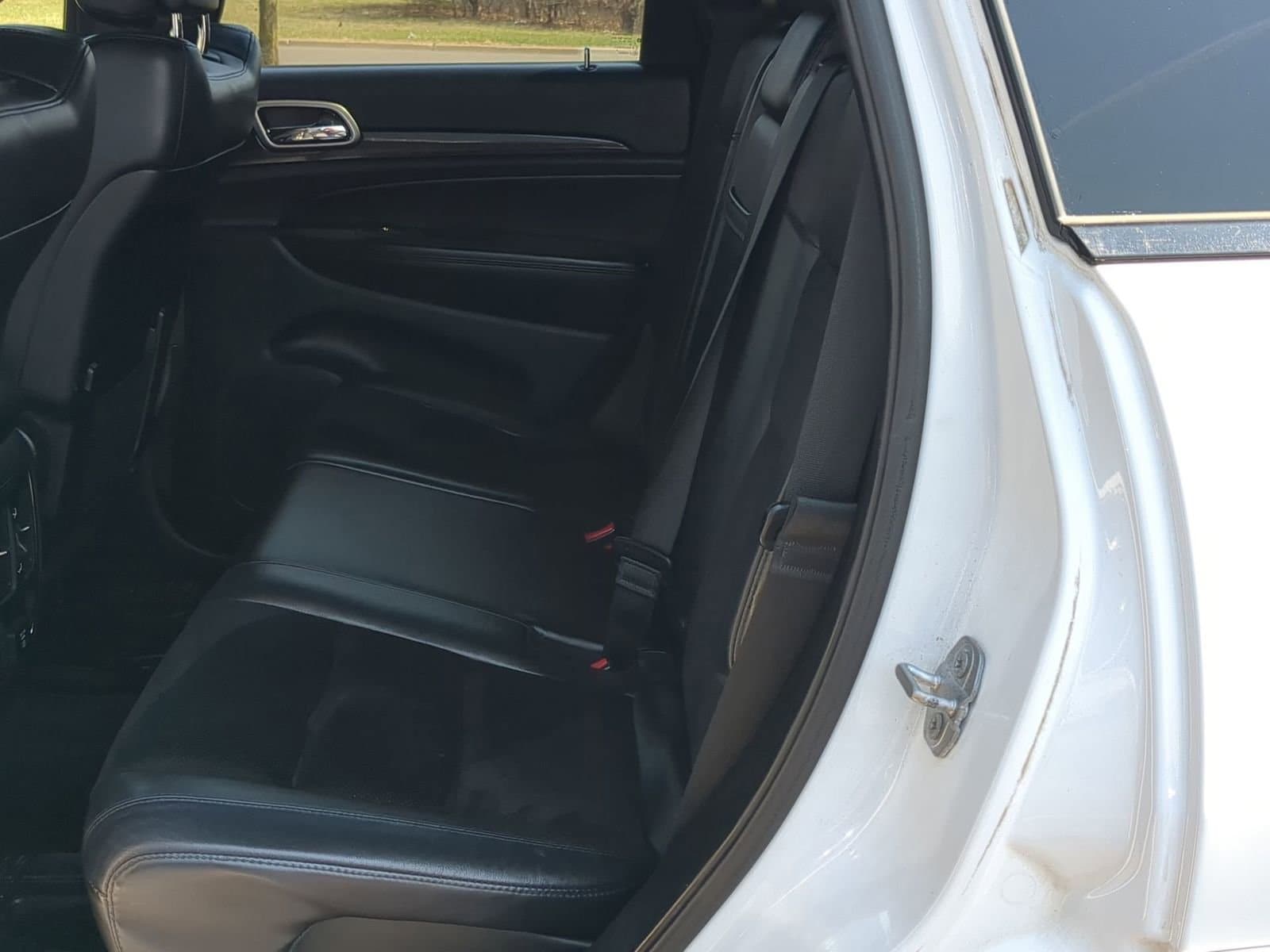 Thumbnail: 2018 Jeep Grand Cherokee - 18