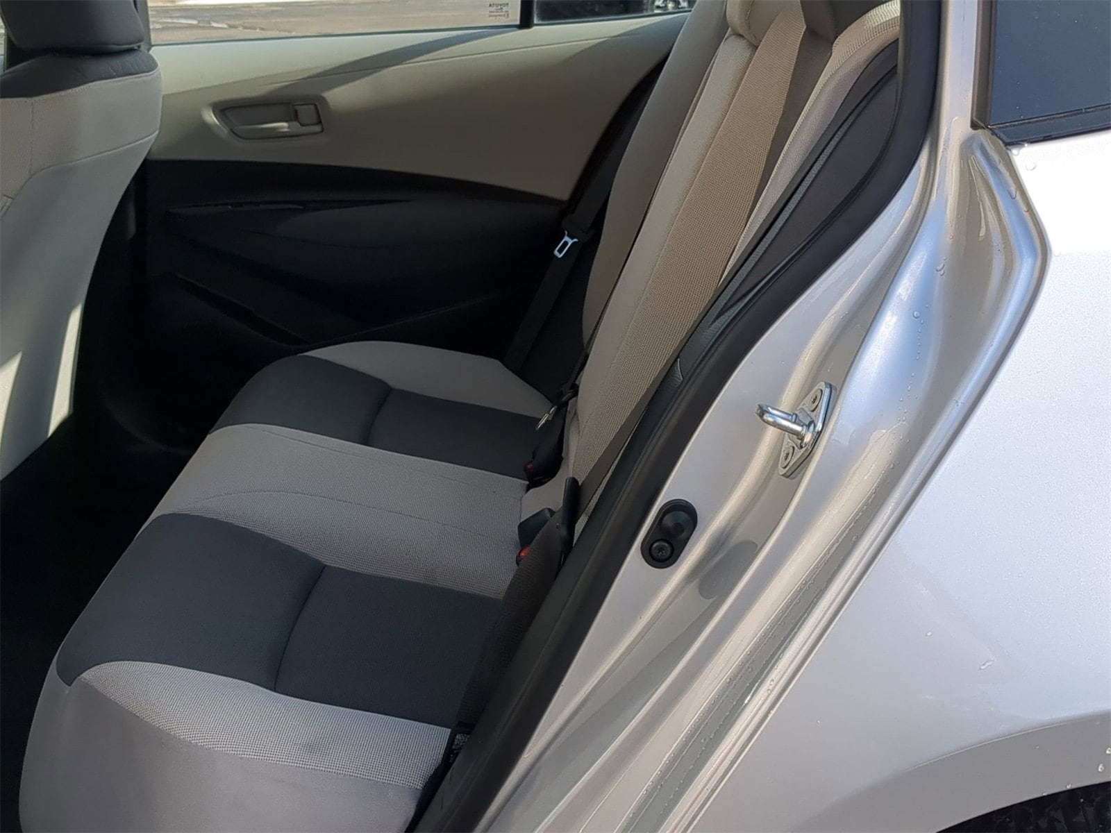 Thumbnail: 2025 Toyota Corolla - 25