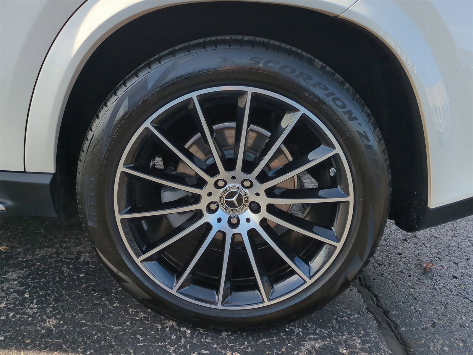 Thumbnail: 2022 Mercedes-Benz GLE - 14