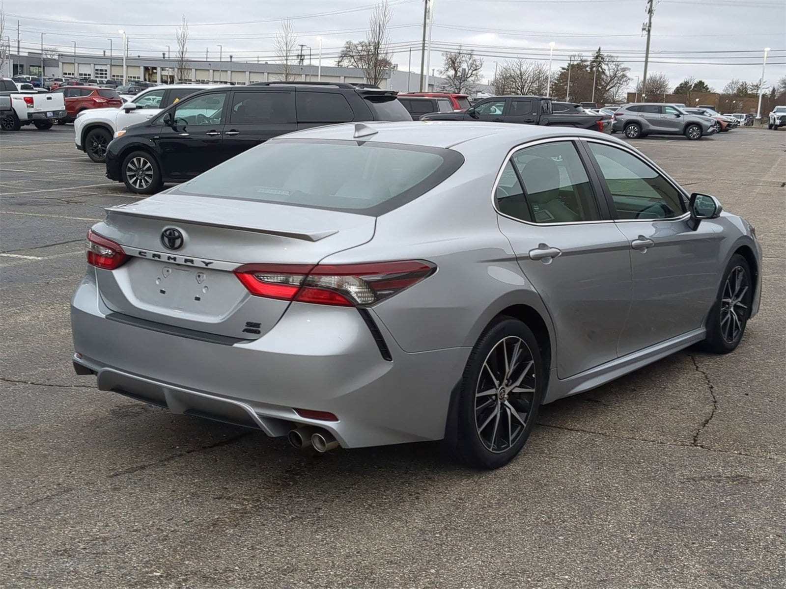 Thumbnail: 2023 Toyota Camry - 14