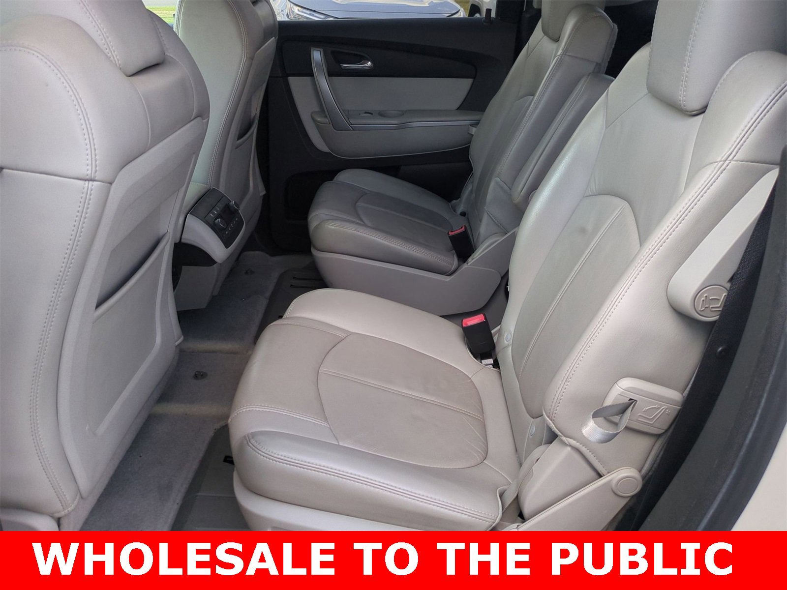 Thumbnail: 2010 GMC Acadia - 19