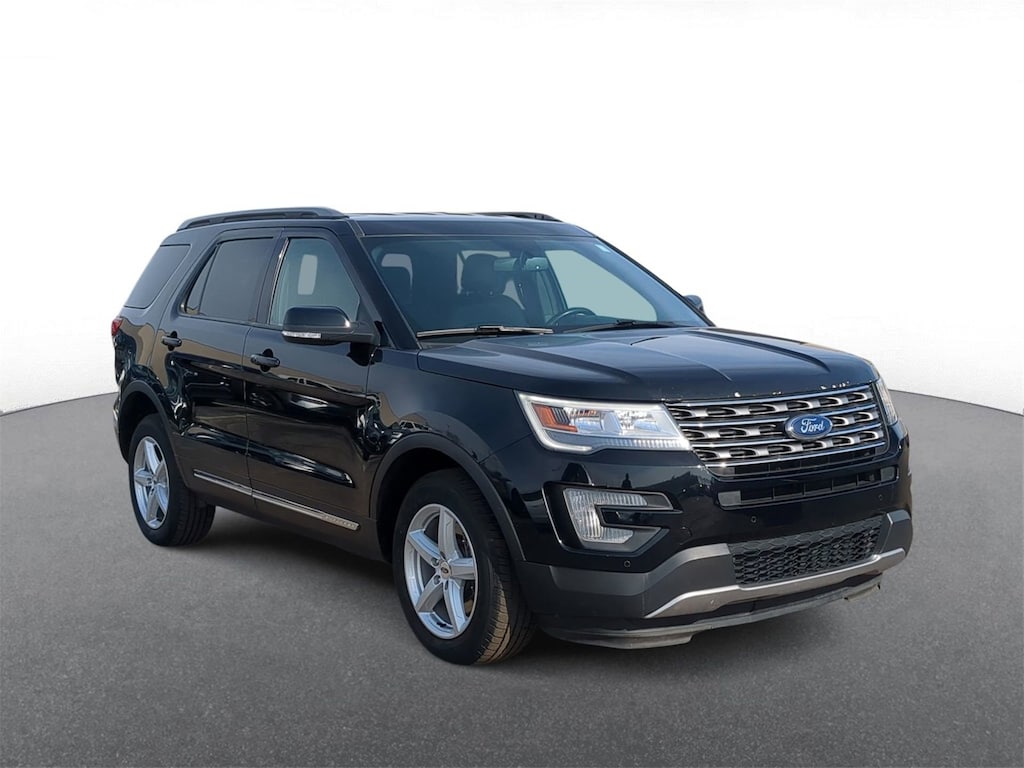Used 2017 Ford Explorer XLT SUV