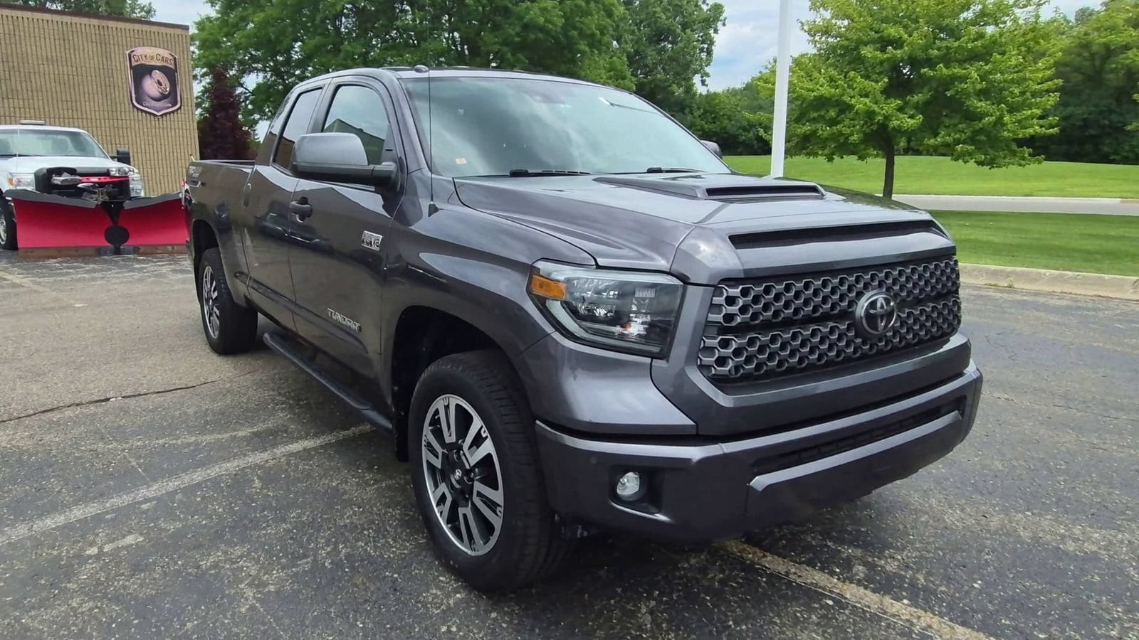 Thumbnail: 2019 Toyota Tundra - 3