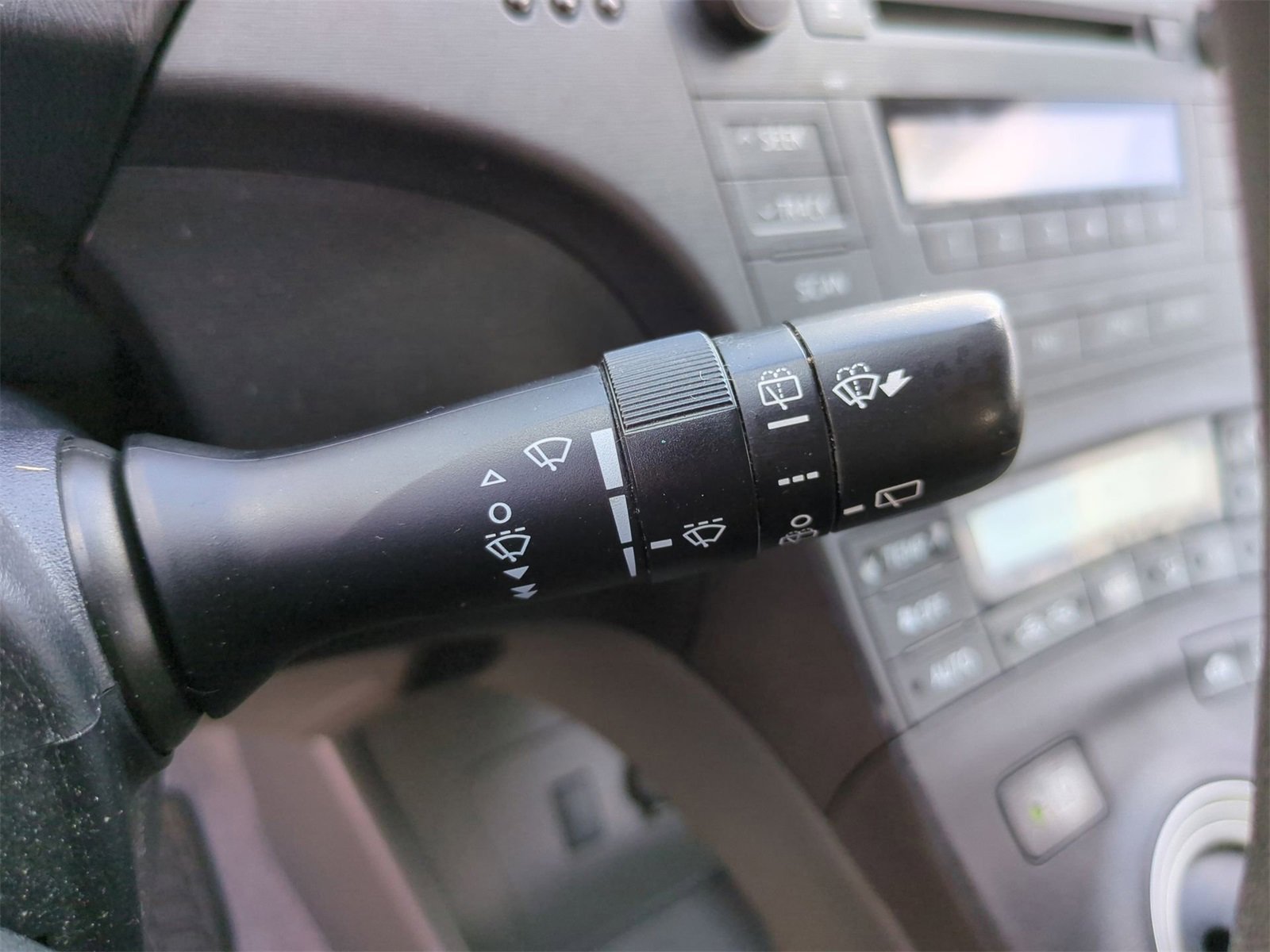 Thumbnail: 2010 Toyota Prius - 23