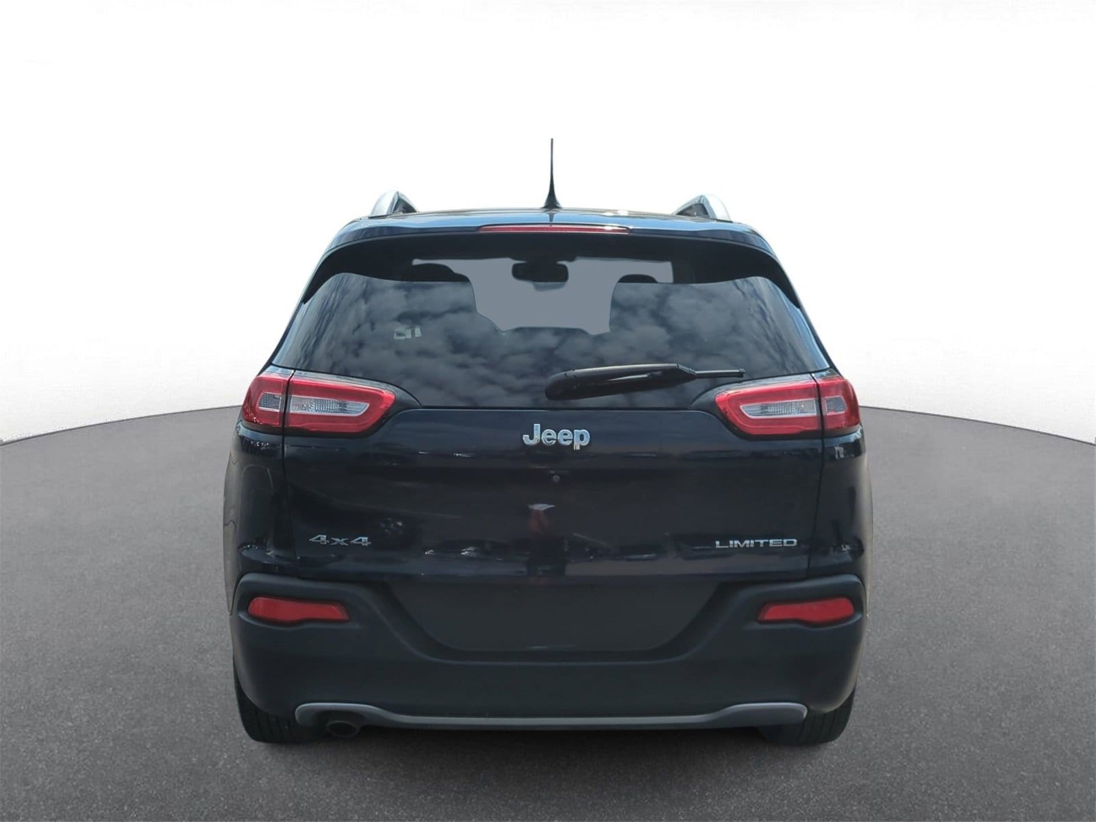 Thumbnail: 2015 Jeep Cherokee - 7
