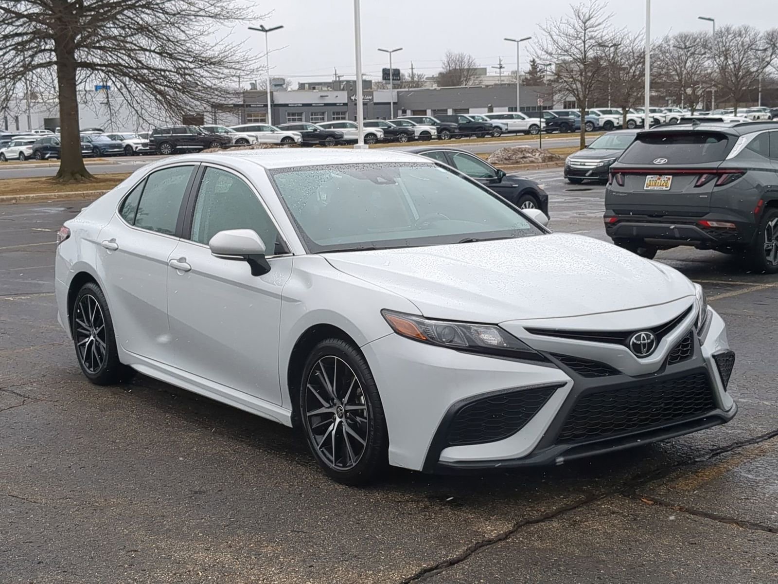 Thumbnail: 2024 Toyota Camry - 16