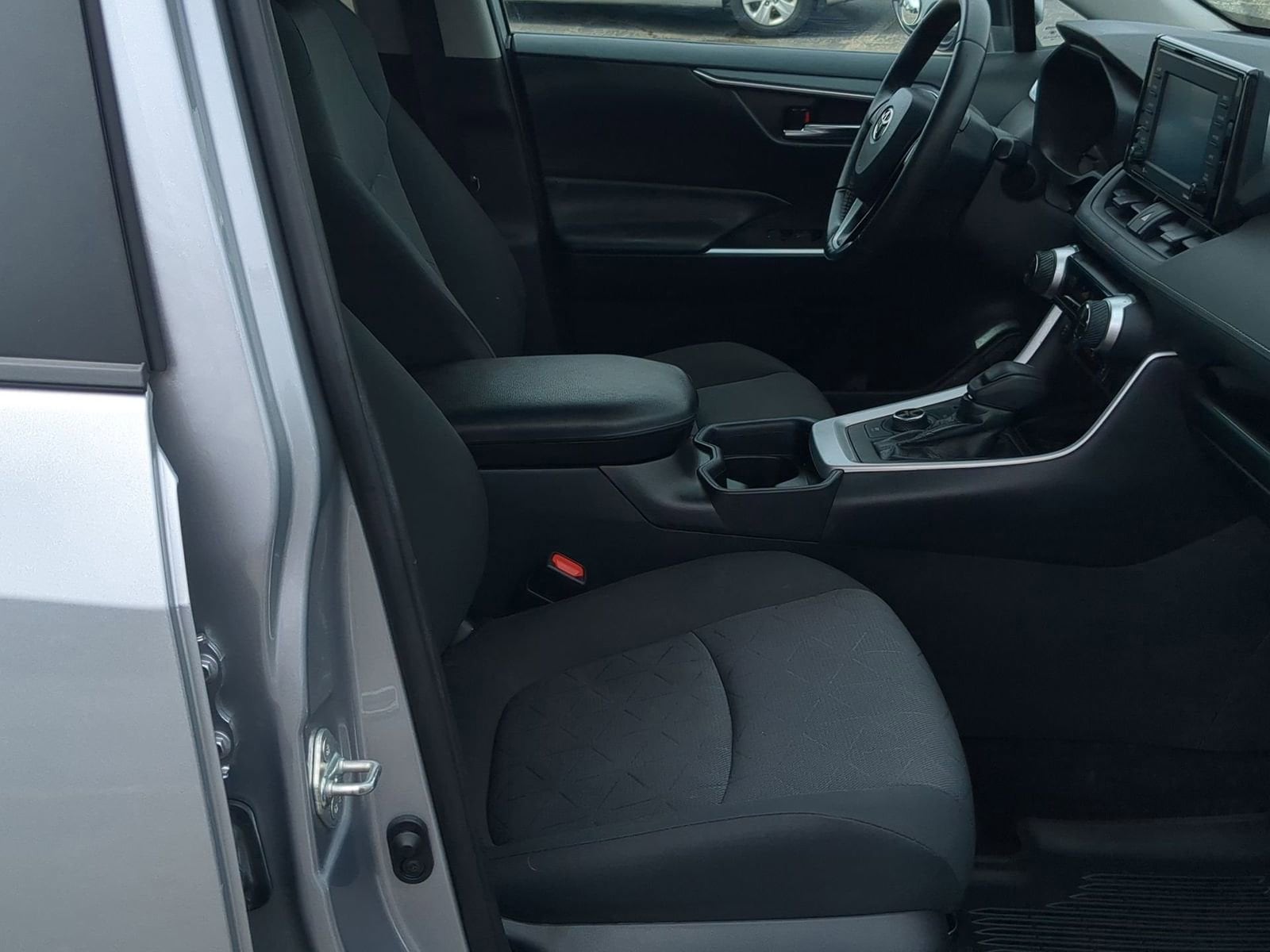 Thumbnail: 2021 Toyota RAV4 - 21