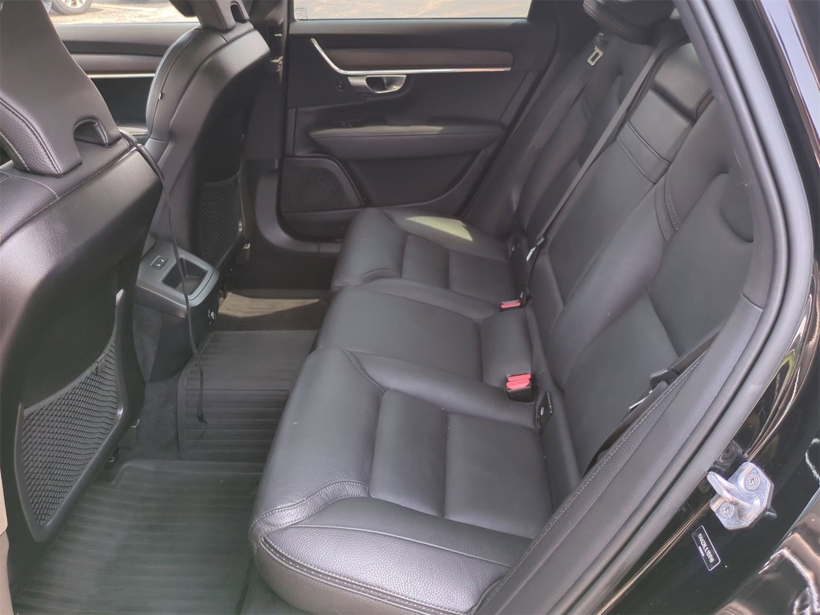 Thumbnail: 2020 Volvo S90 - 18