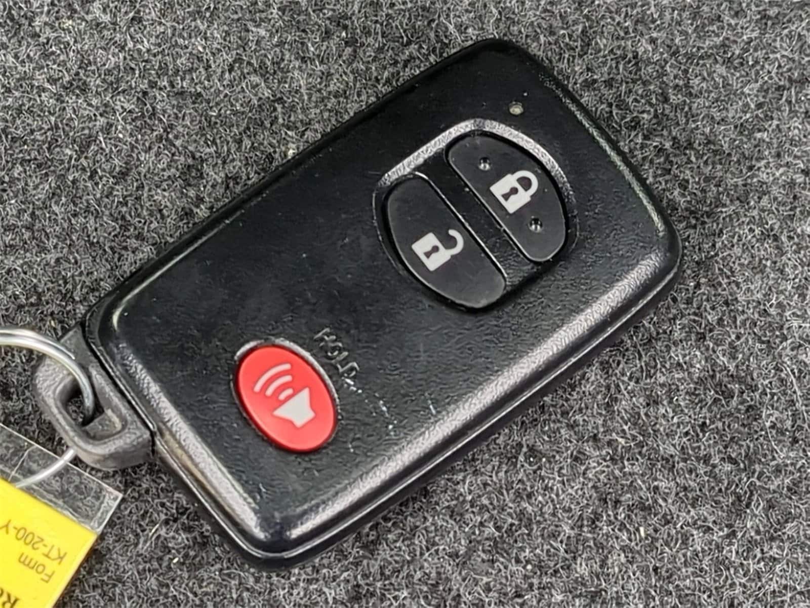 Thumbnail: 2012 Toyota Prius v - 39