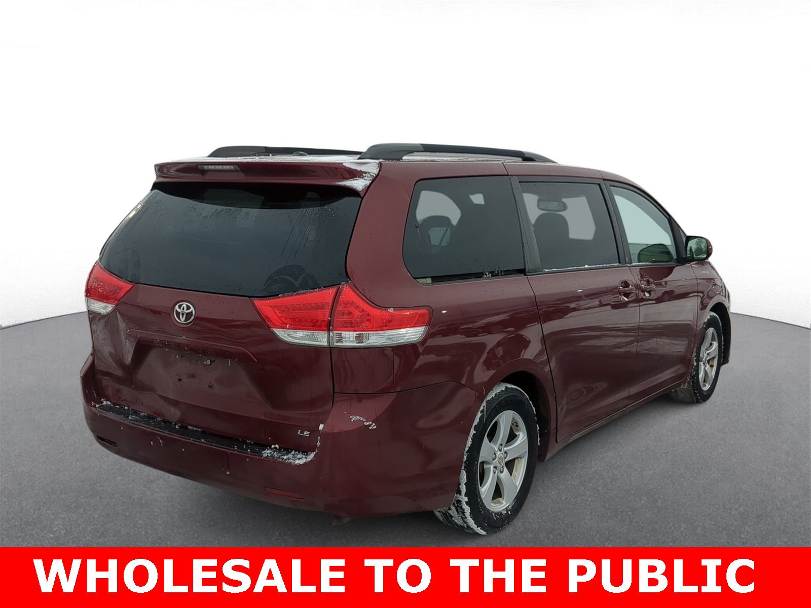 Thumbnail: 2012 Toyota Sienna - 8