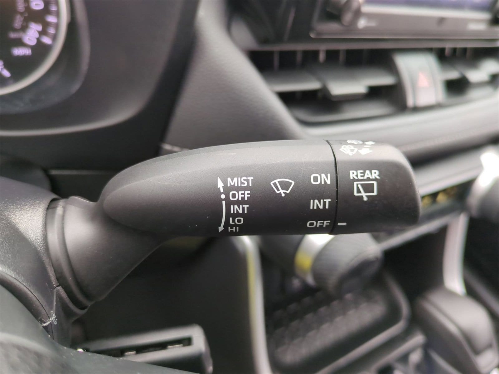 Thumbnail: 2022 Toyota RAV4 - 24