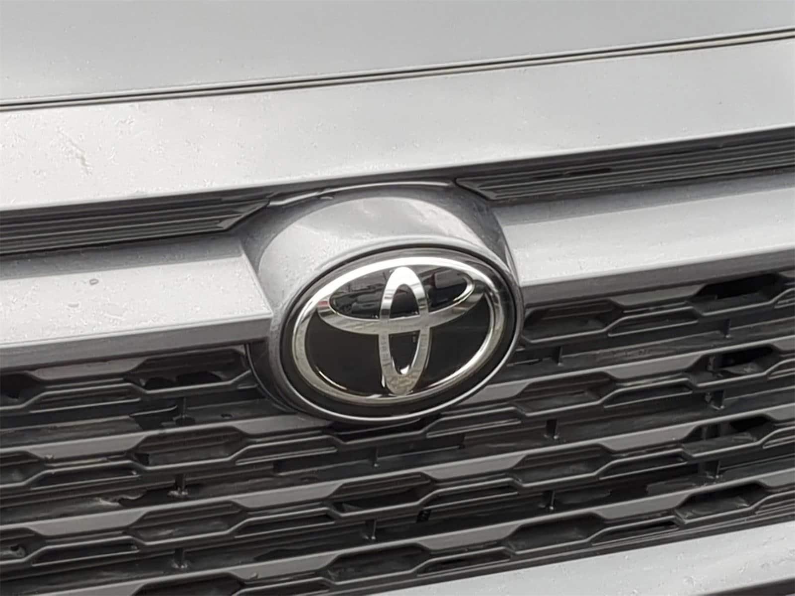Thumbnail: 2023 Toyota RAV4 - 19
