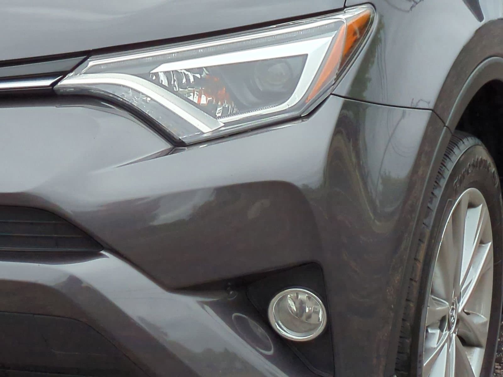 Thumbnail: 2017 Toyota RAV4 - 11