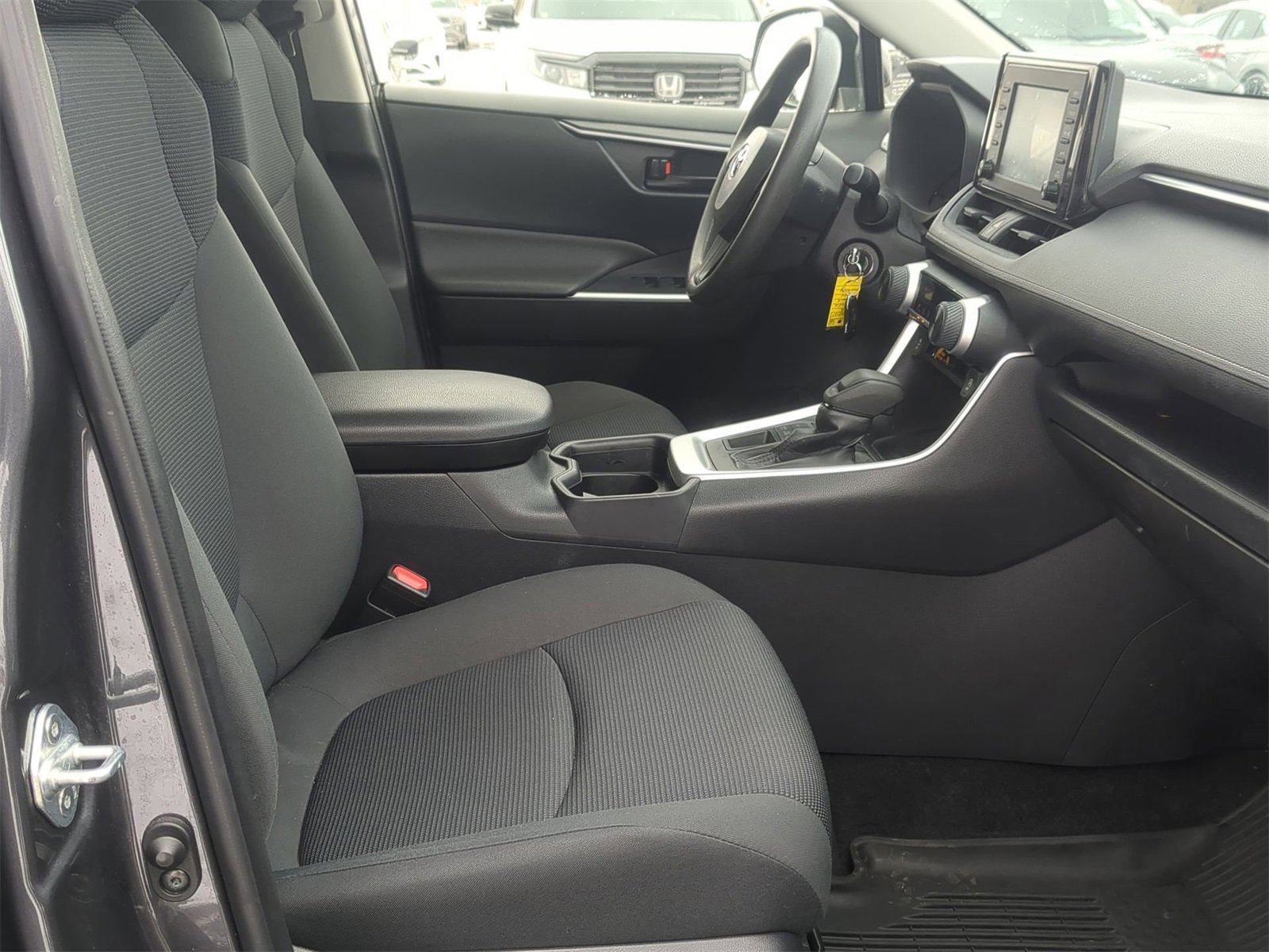 Thumbnail: 2019 Toyota RAV4 - 28