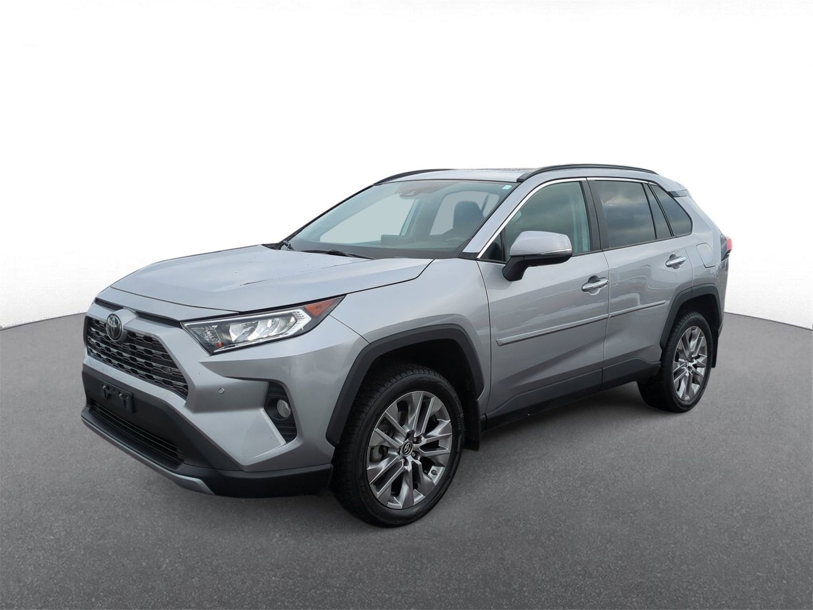Thumbnail: 2019 Toyota RAV4 - 4