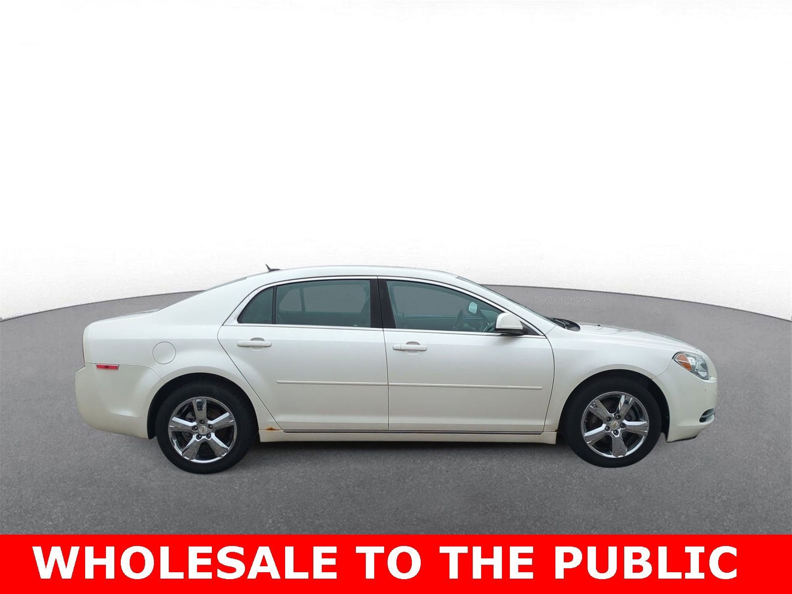 Thumbnail: 2011 Chevrolet Malibu - 9