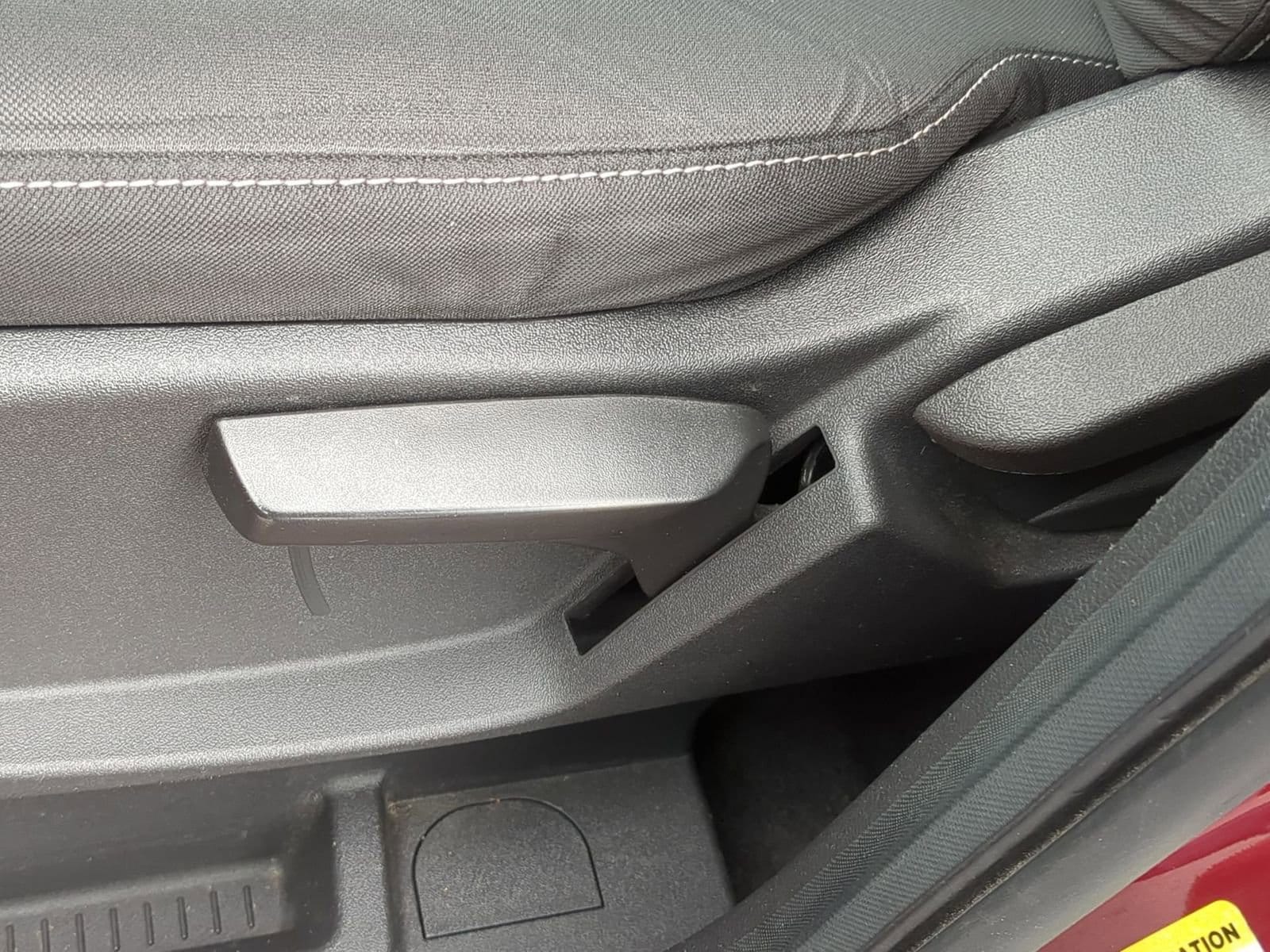 Thumbnail: 2013 Ford Escape - 17