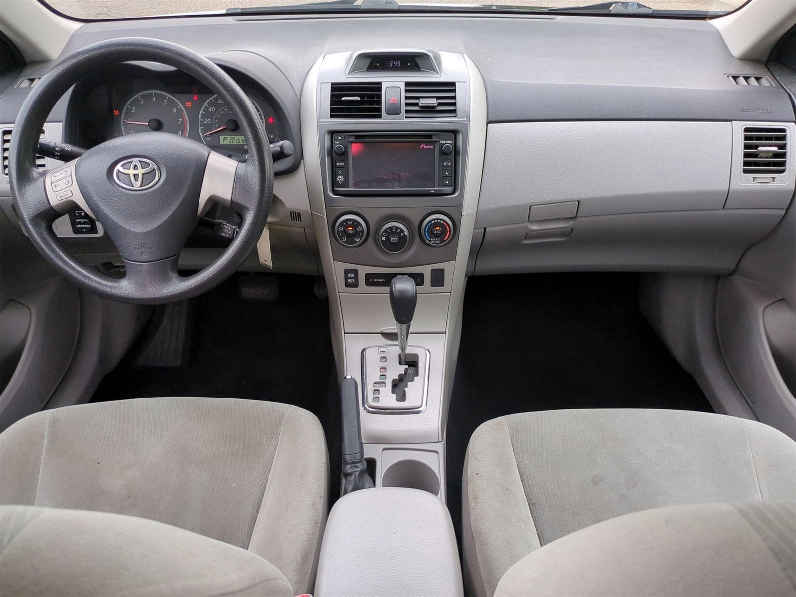 Thumbnail: 2013 Toyota Corolla - 14